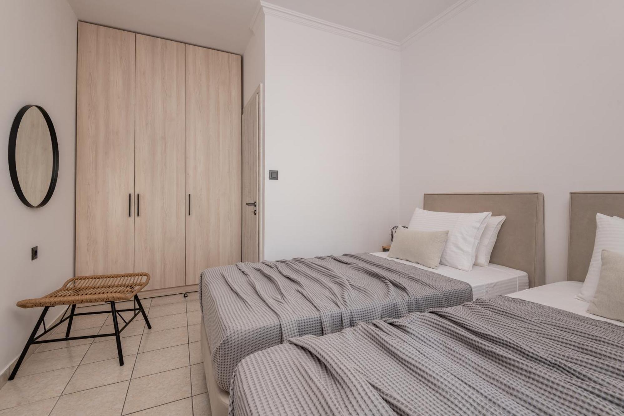 Swan Apartment Planos (Zakynthos)