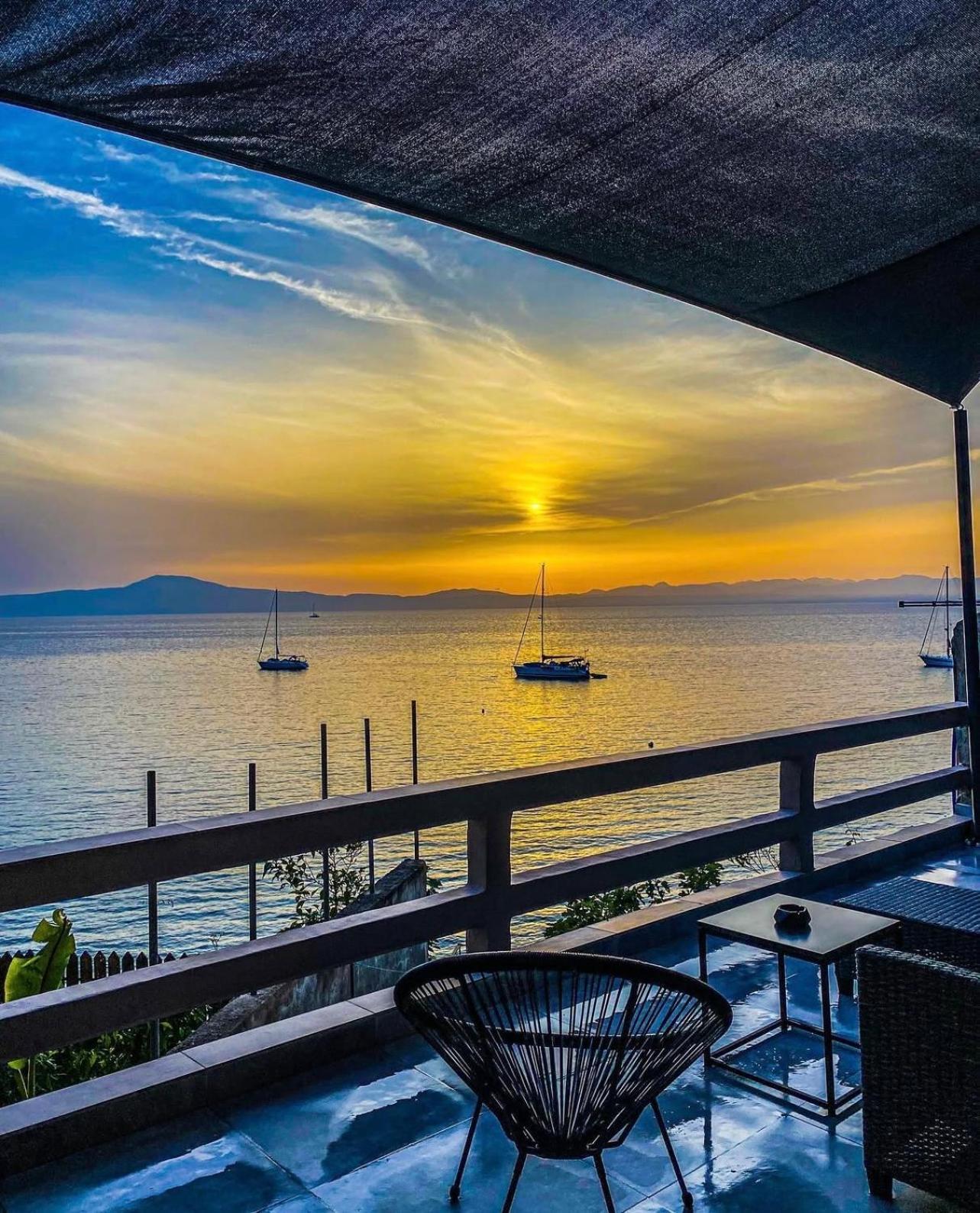 Poseidon's Bayview Kitriai