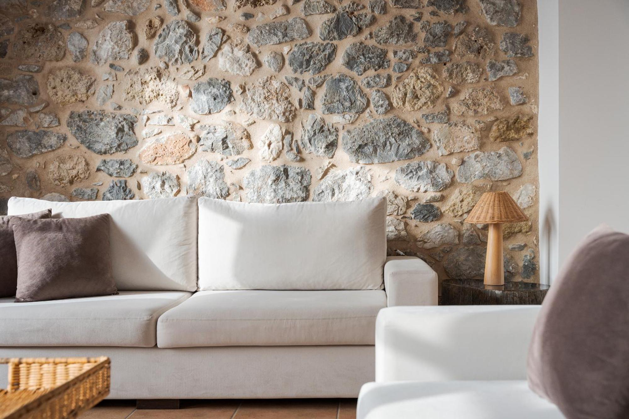 Aura Seafront Apartment Neo Oitilo