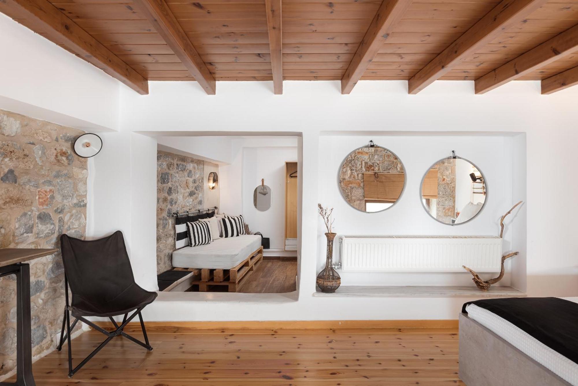 Aura Seafront Apartment Neo Oitilo