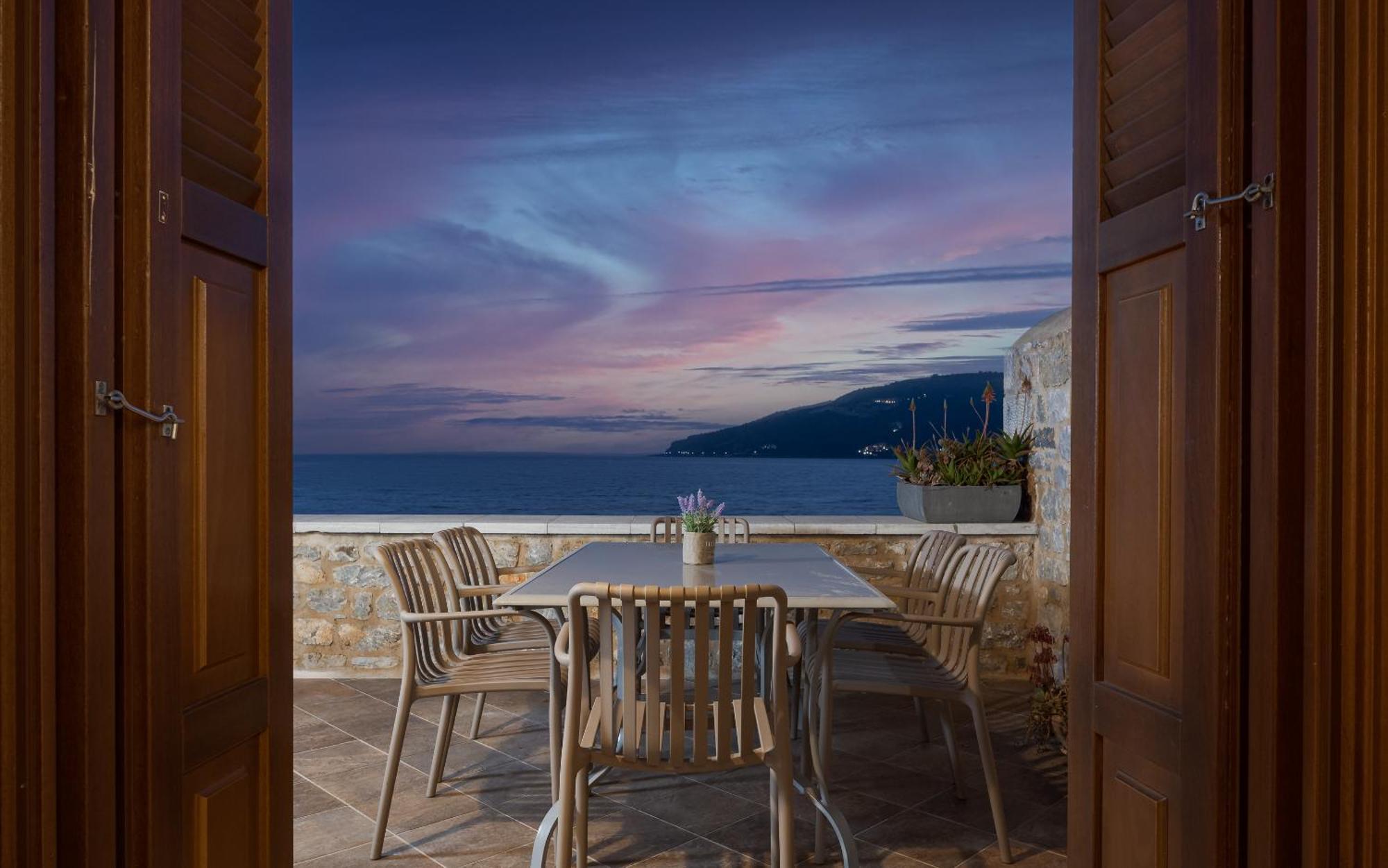 Aura Seafront Neo Oitilo