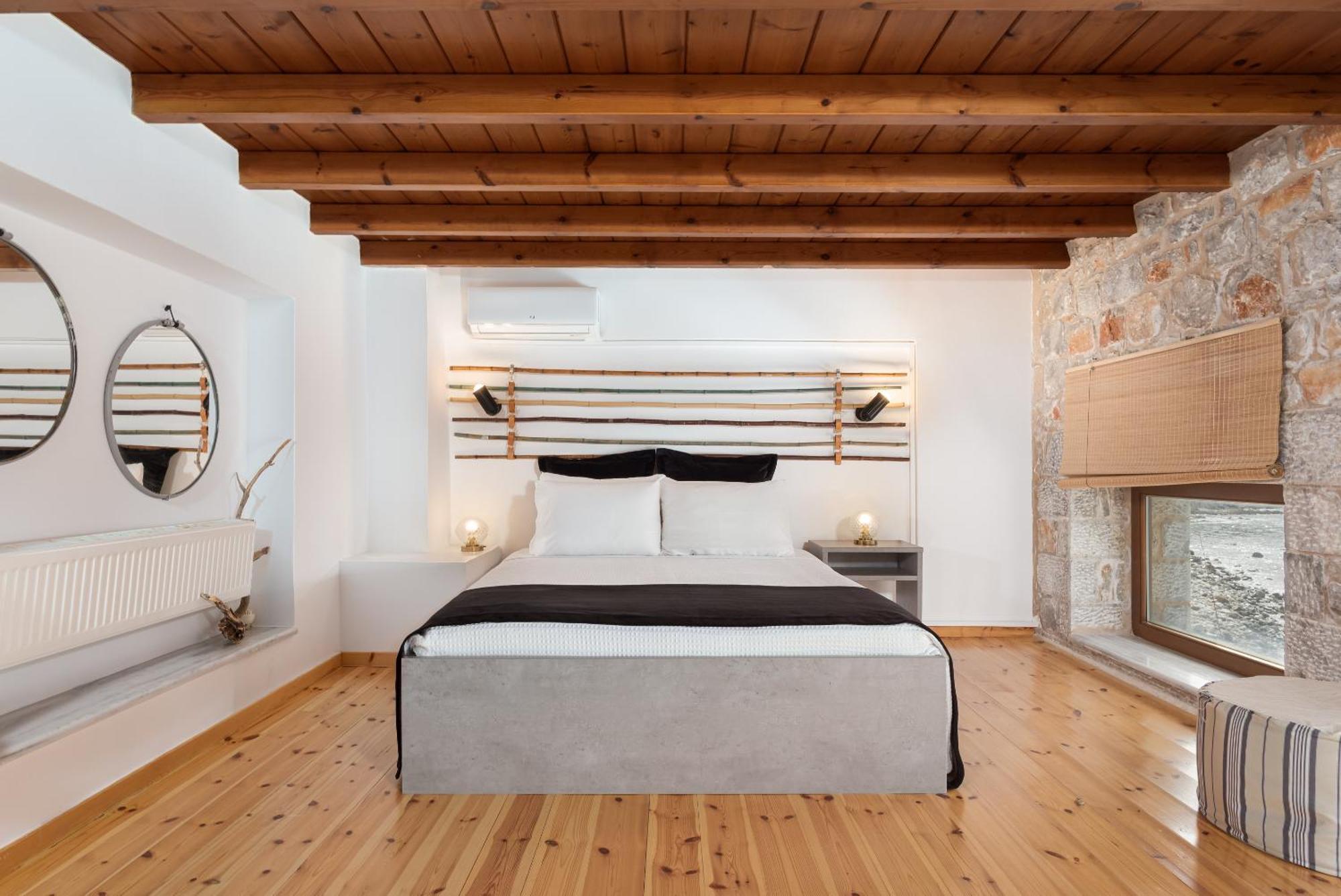 Aura Seafront Apartment Neo Oitilo