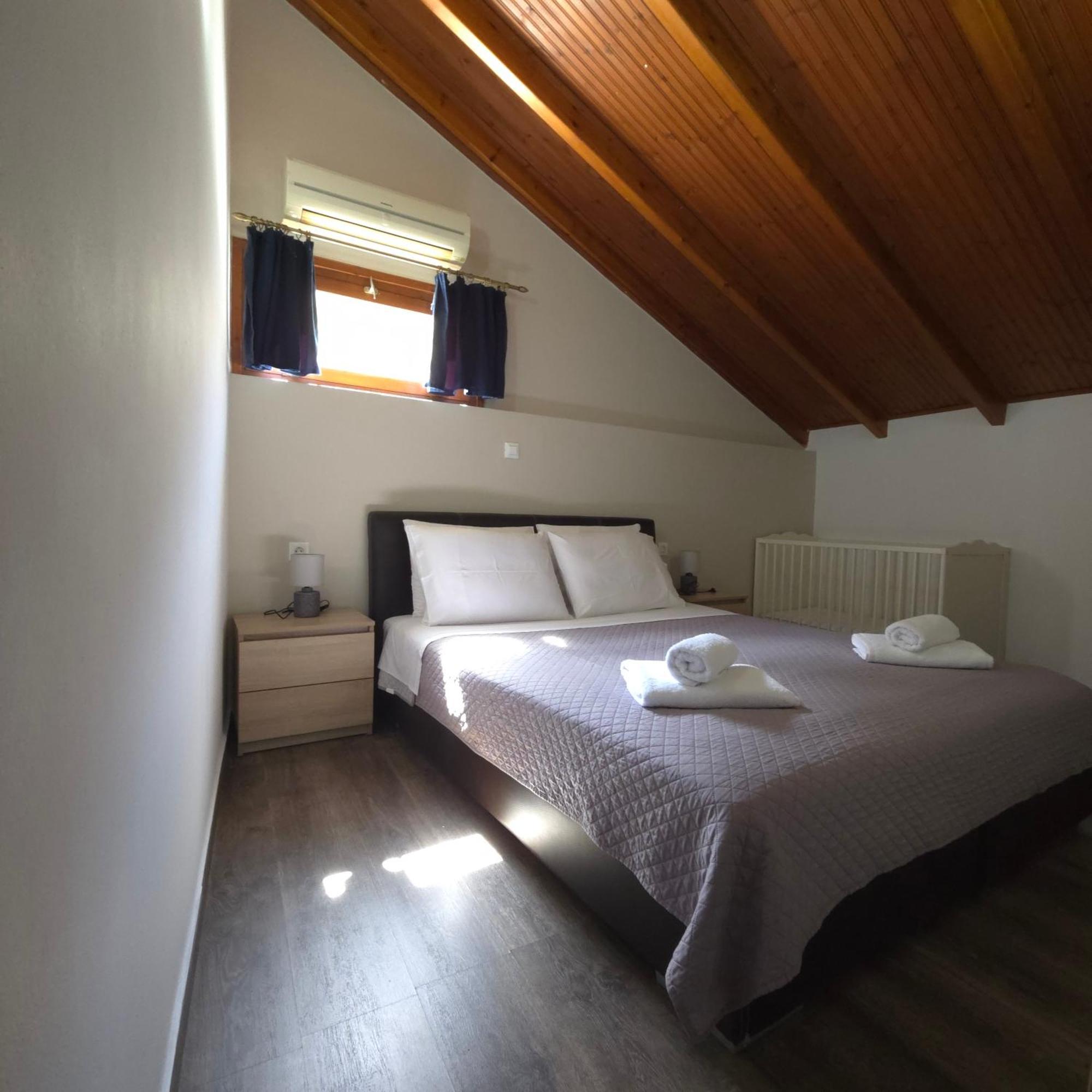 Apartment Nisi House Symi