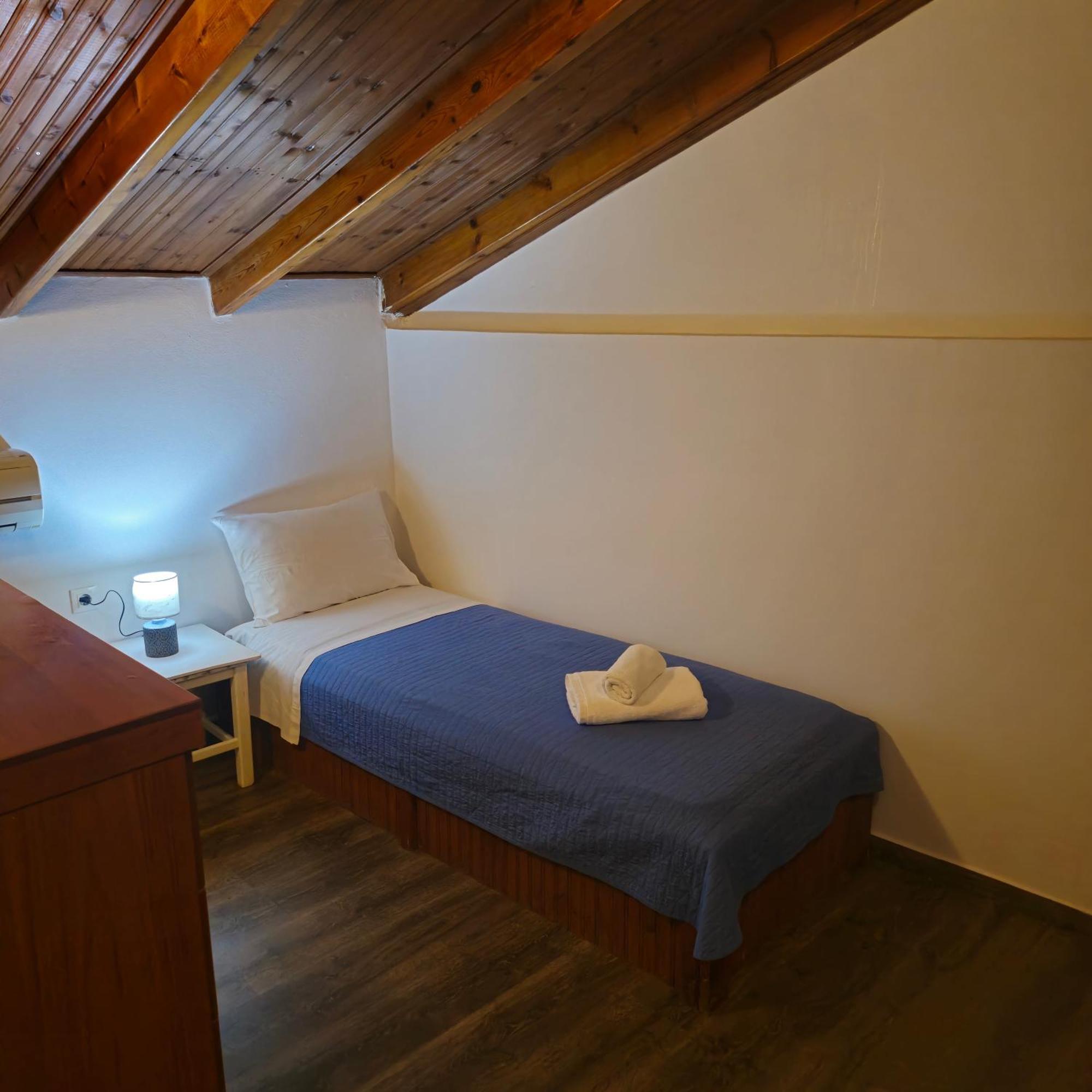 Nisi House * Symi