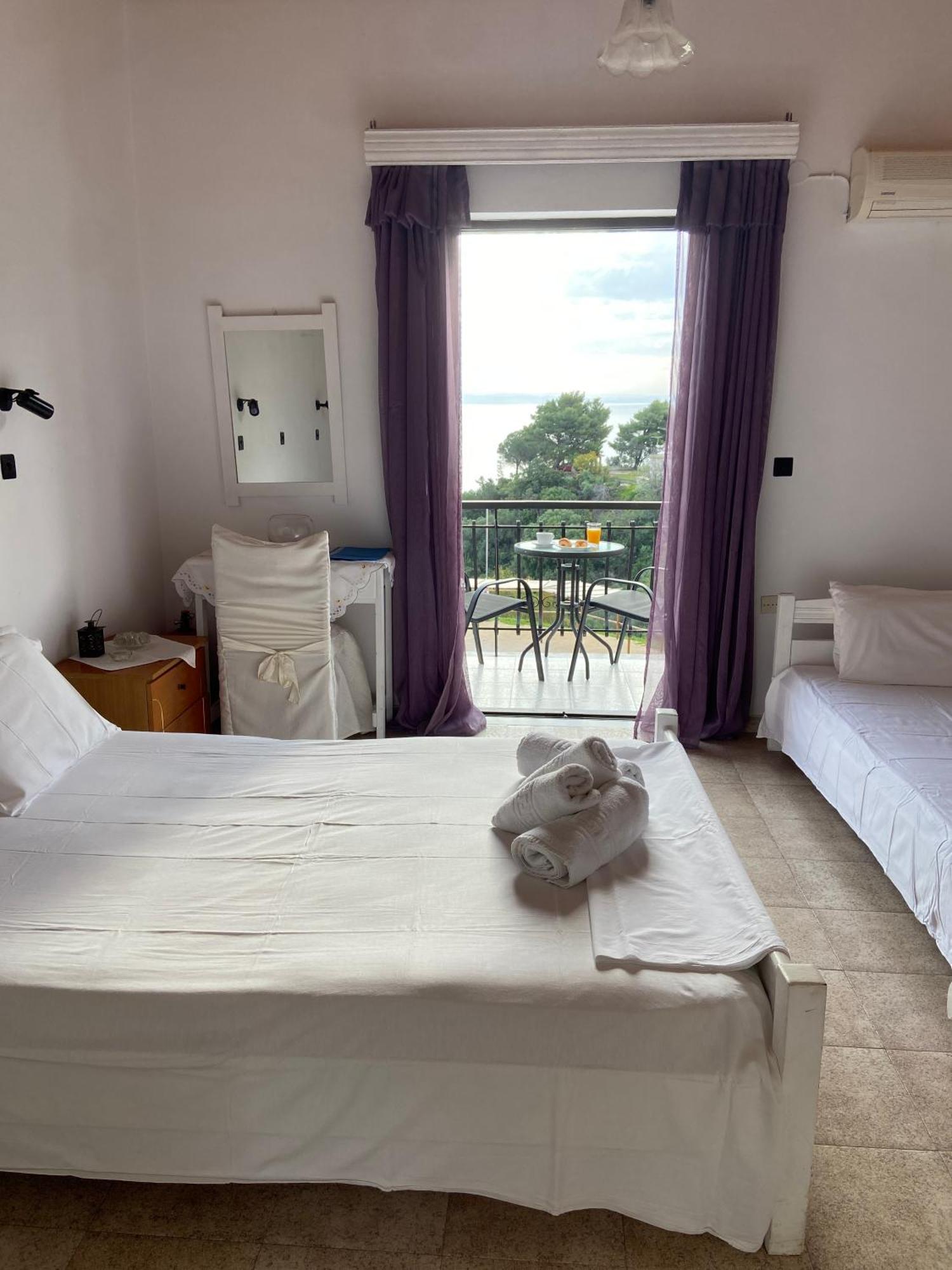 Rena Vasilikos Zante Apartment
