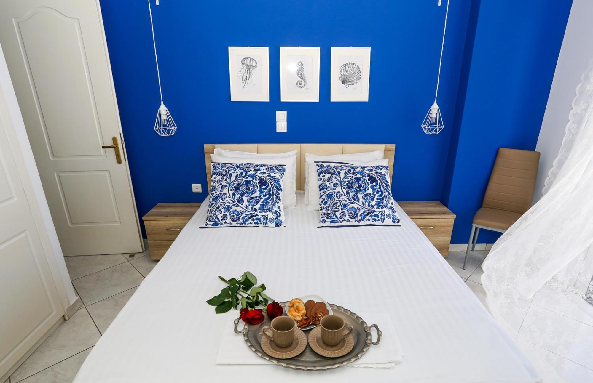 Yiannis Apartment