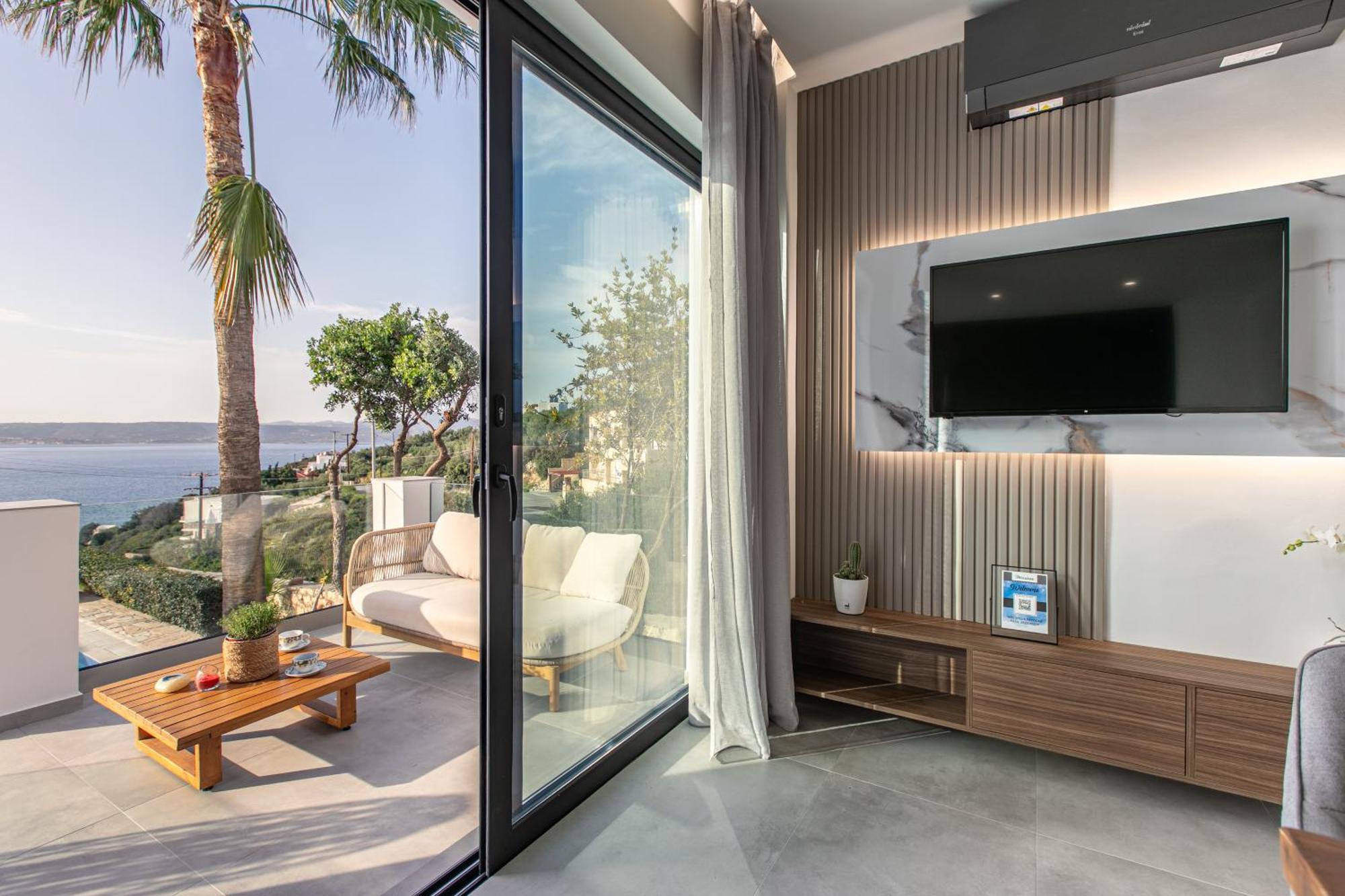 Nicolas With Sea View Villa *
