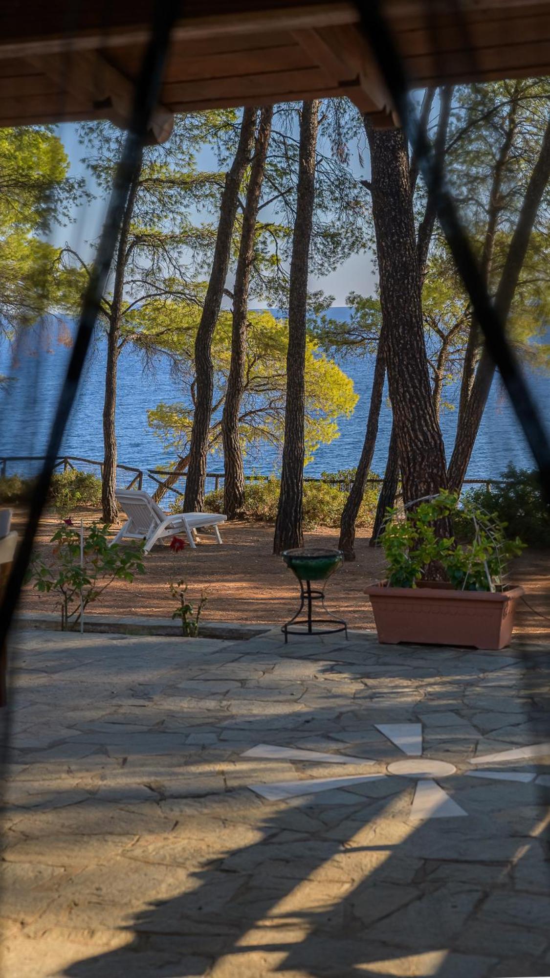 Squirrel Front Villa, Metamorfosi (Sithonia)