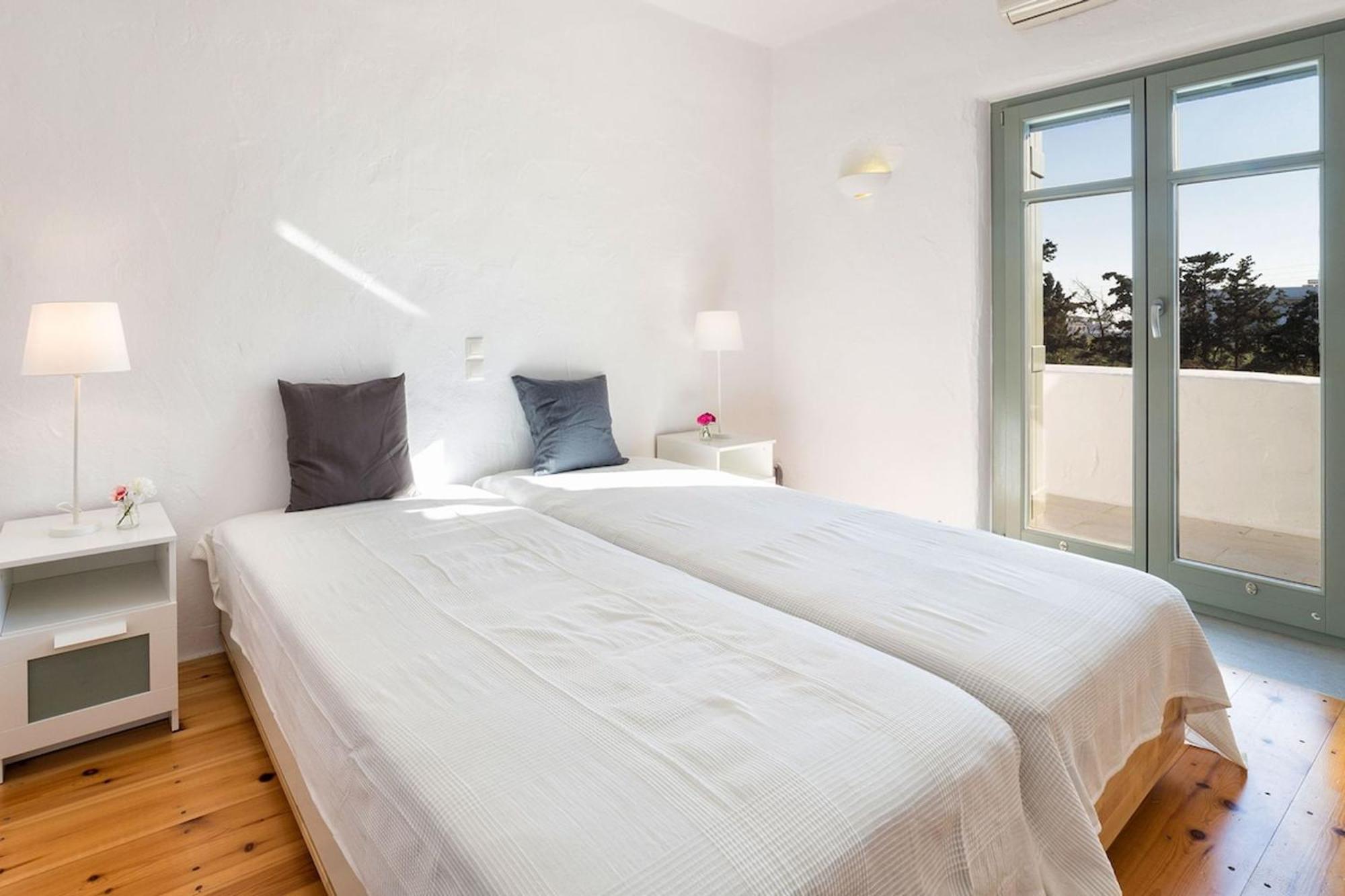 Sun Drop Ii With Garden - Paros Drios