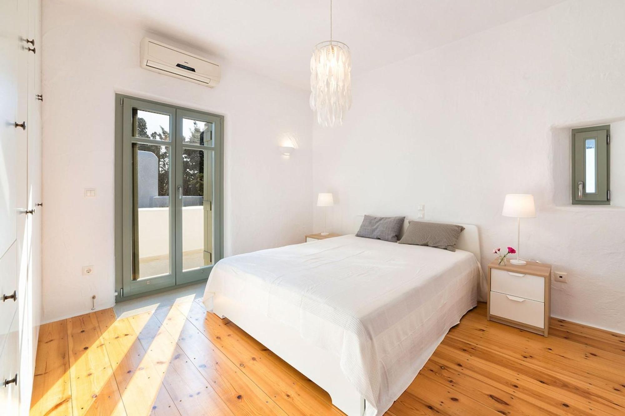 Sun Drop Ii With Garden - Paros Drios