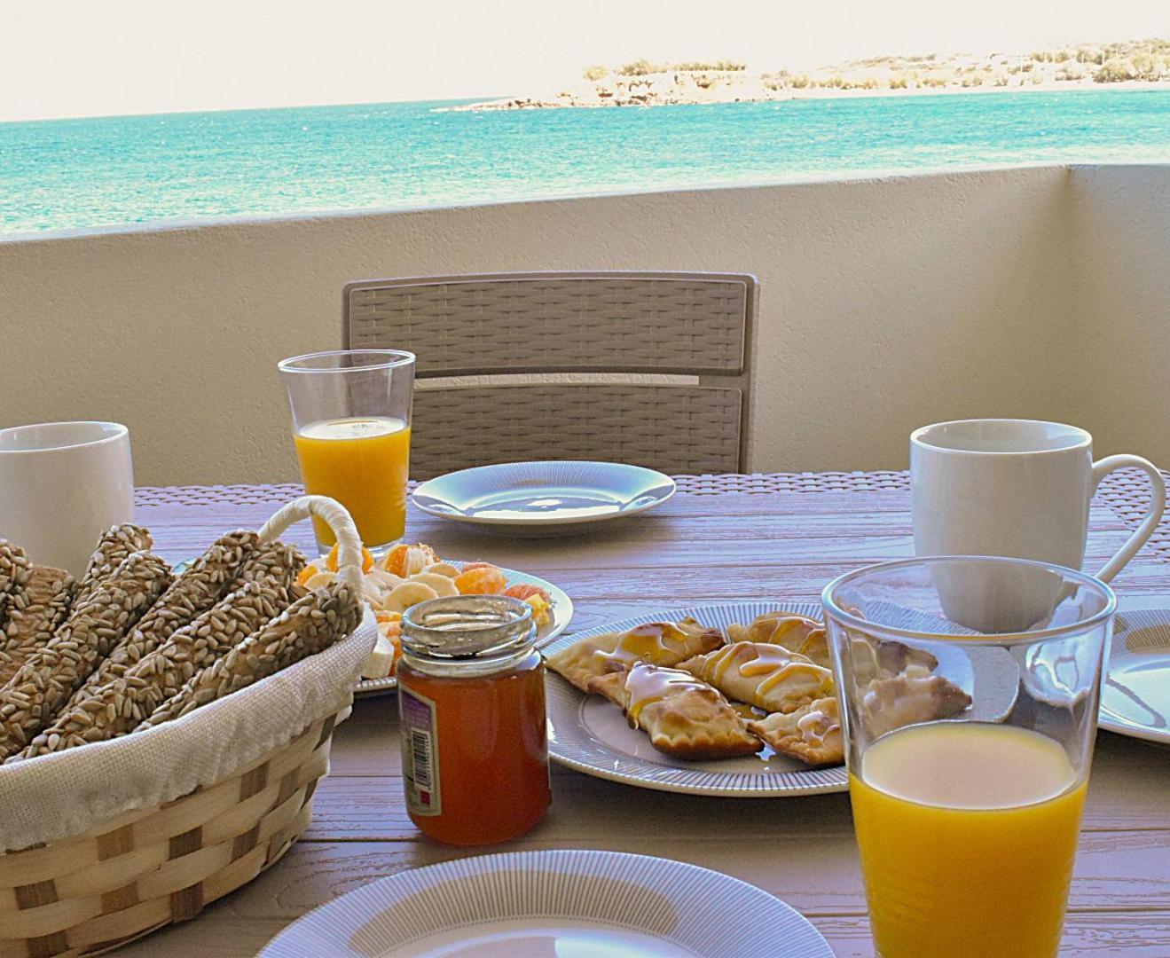 Lily Of Crete 1 - Sea & Front Apartment Kalamaki (Chania)