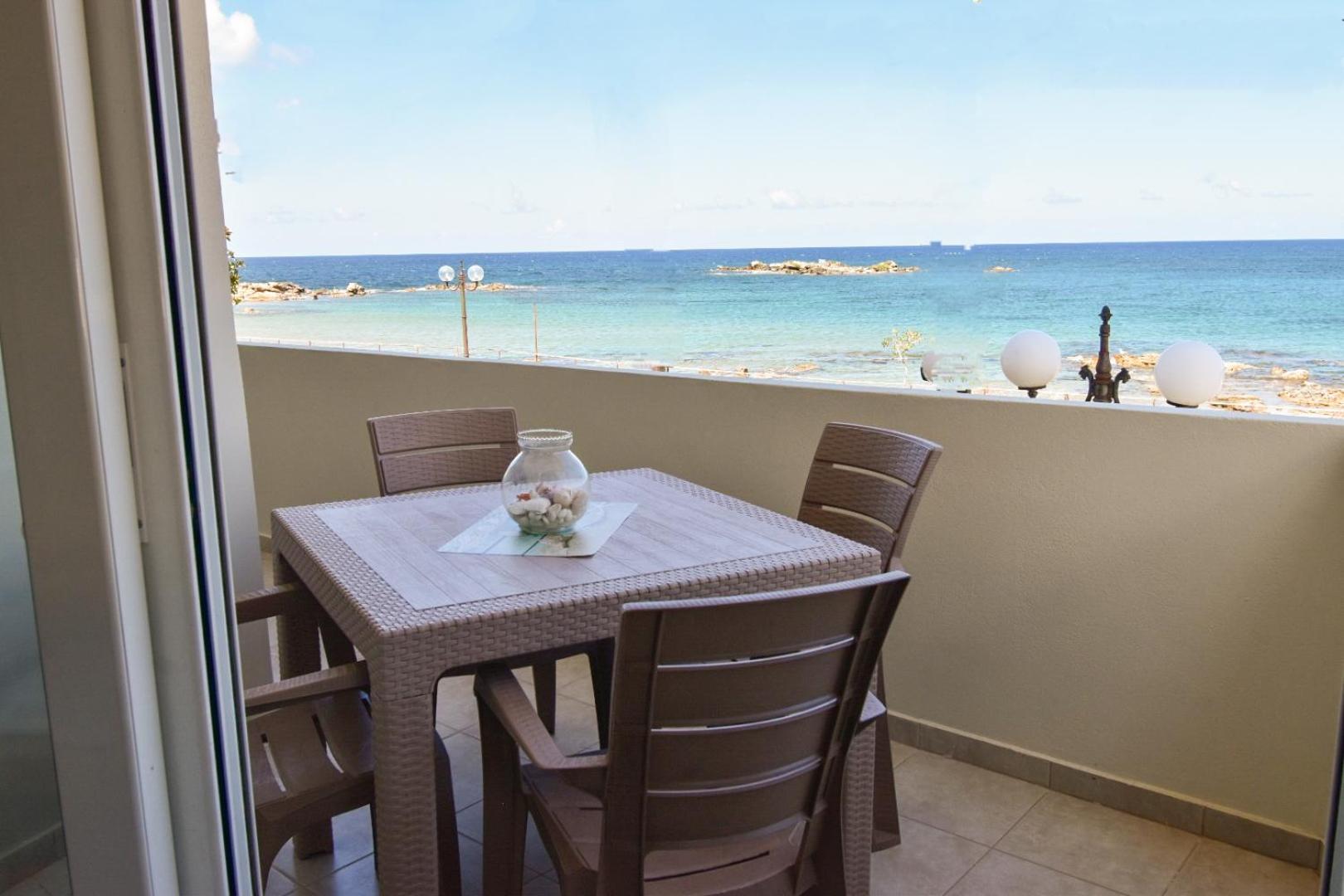 Lily Of Crete 1 - Sea & Front * Kalamaki (Chania)