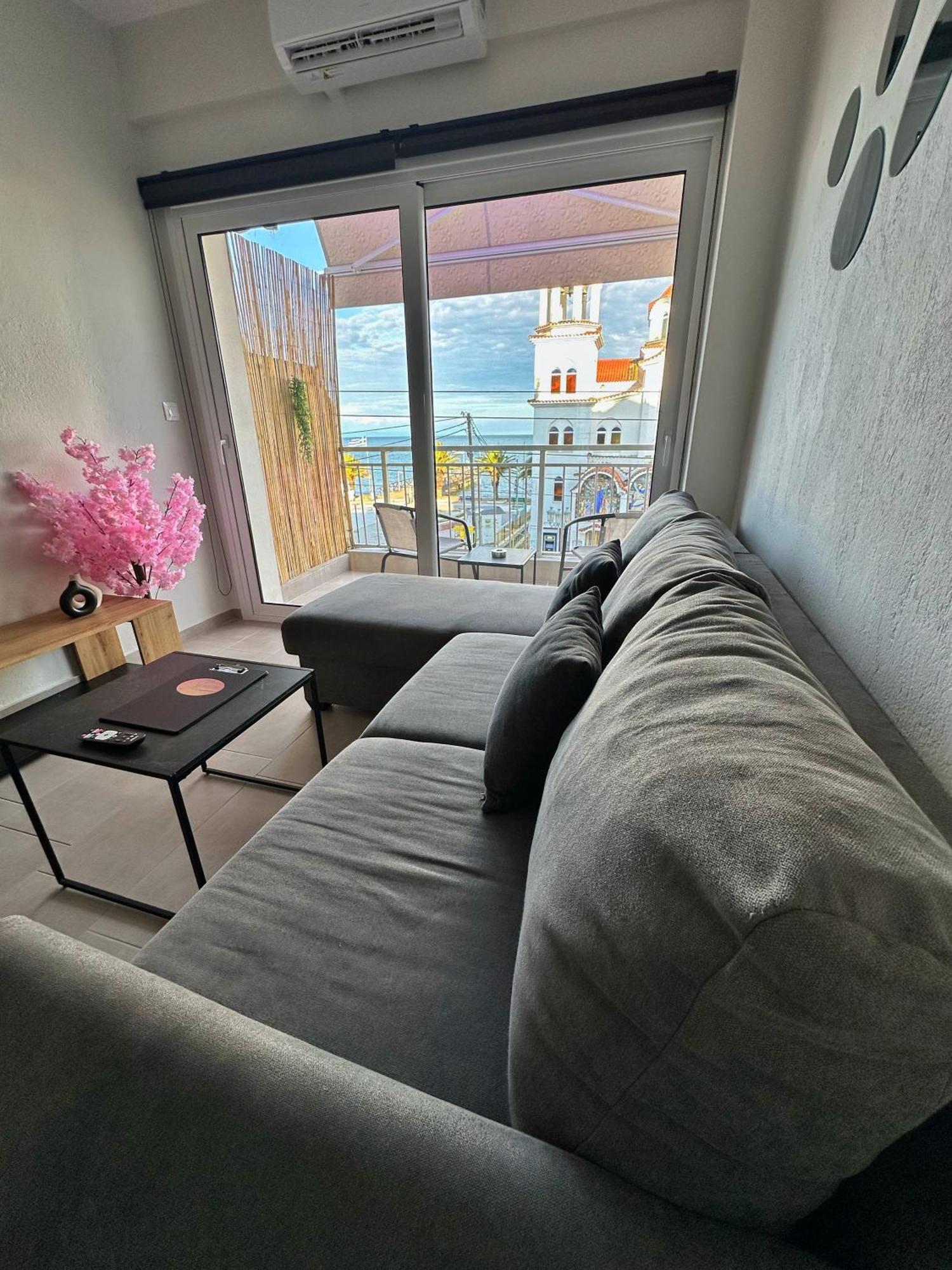 Sunrise Sea View By Eden Apartment *