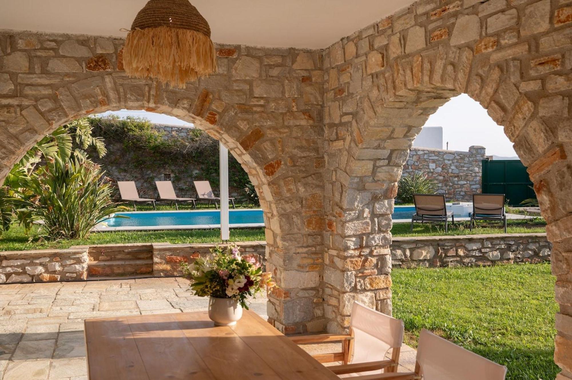 Franca Ideal For Wedding Parties Parikia (Paros)