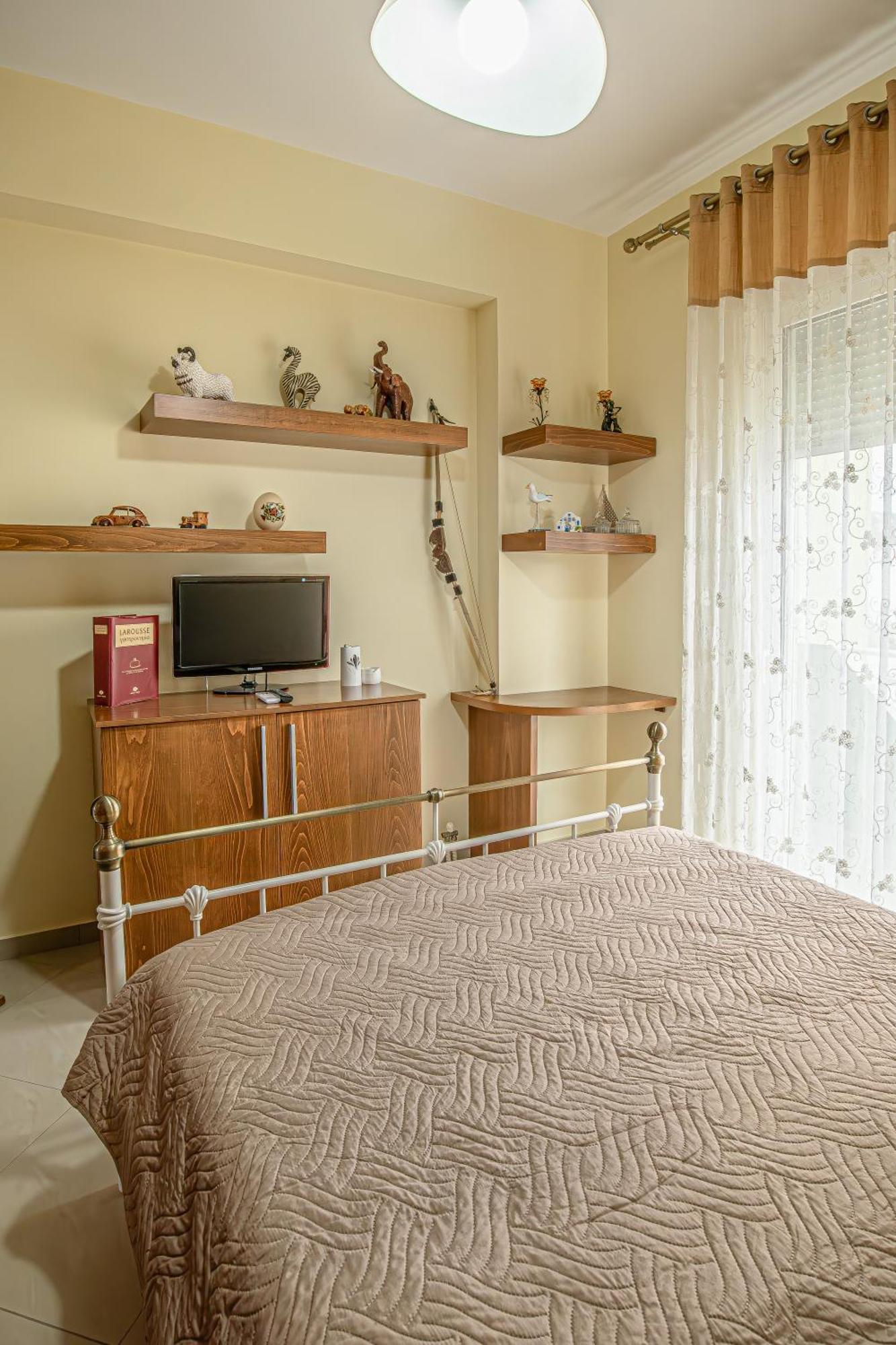 Tasos House