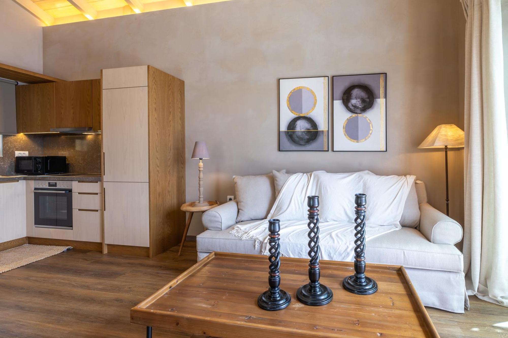 Zeus Luxury - Ermis
