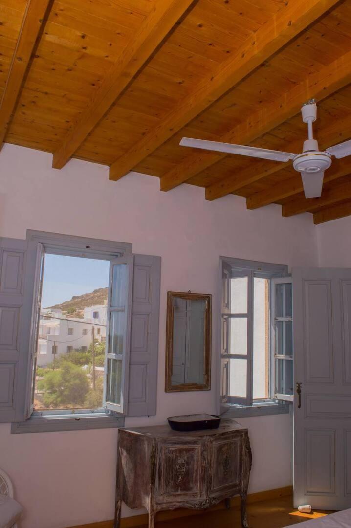 2 Bd House With Balcony & Sea View Apartment Patmos Town
