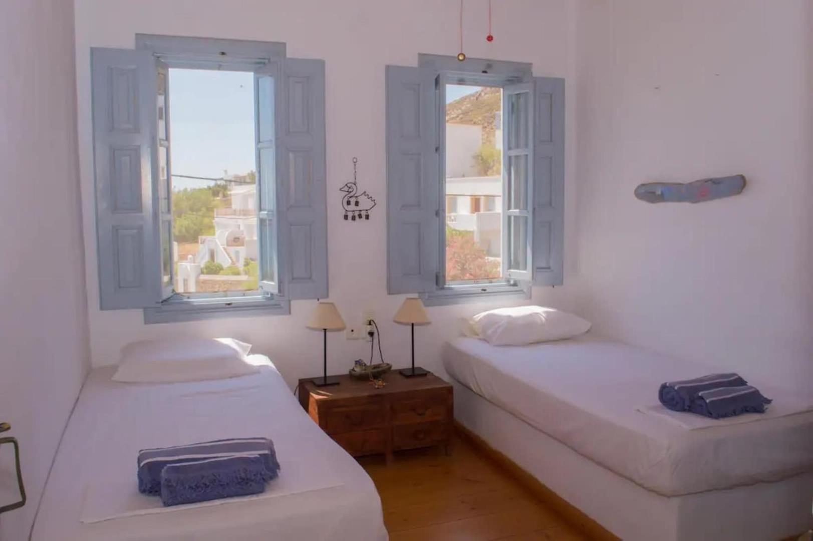Apartment 2 Bd House With Balcony & Sea View