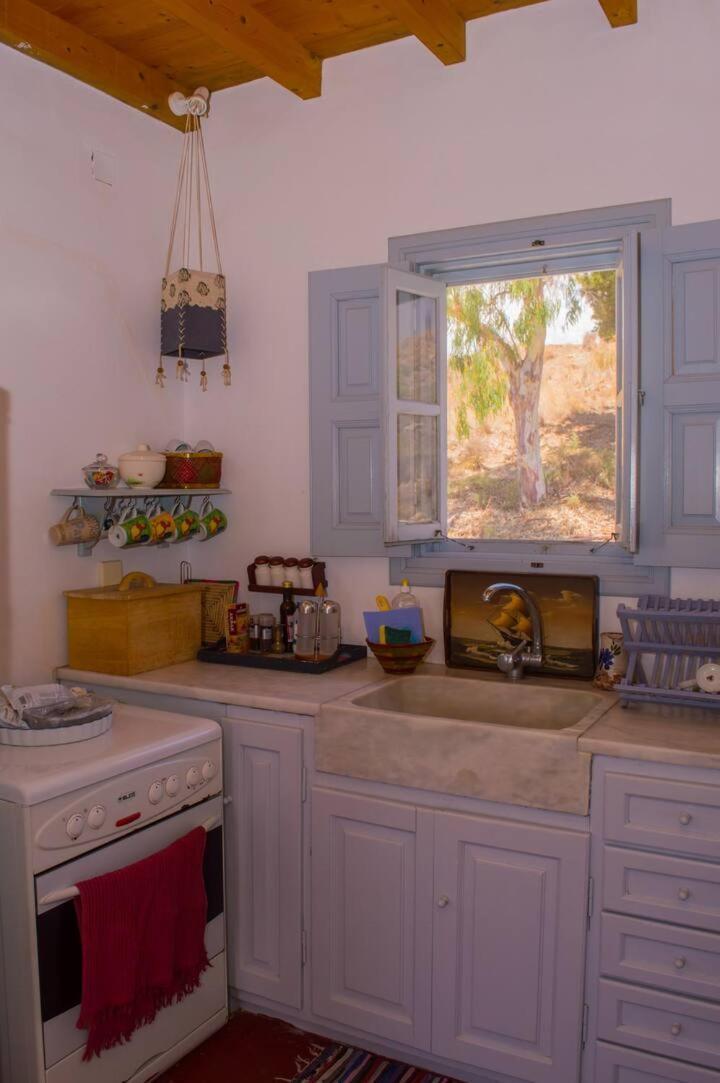 Apartment 2 Bd House With Balcony & Sea View *