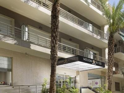 Hotel Holiday Suites