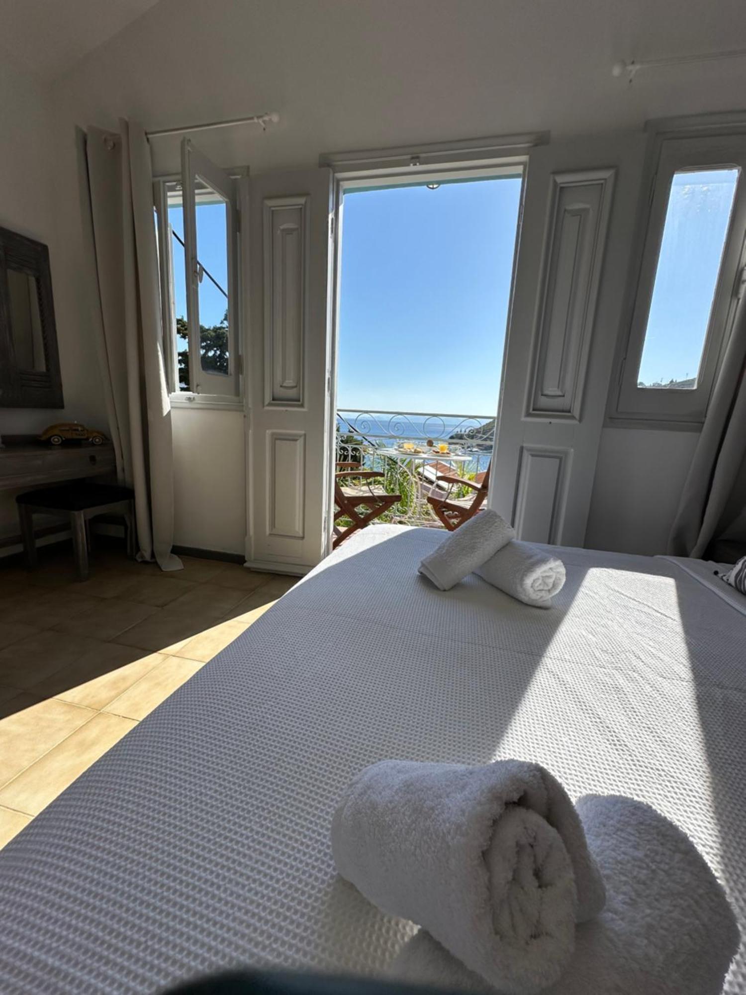 Niriides Hotel Apartments Aparthotel Symi