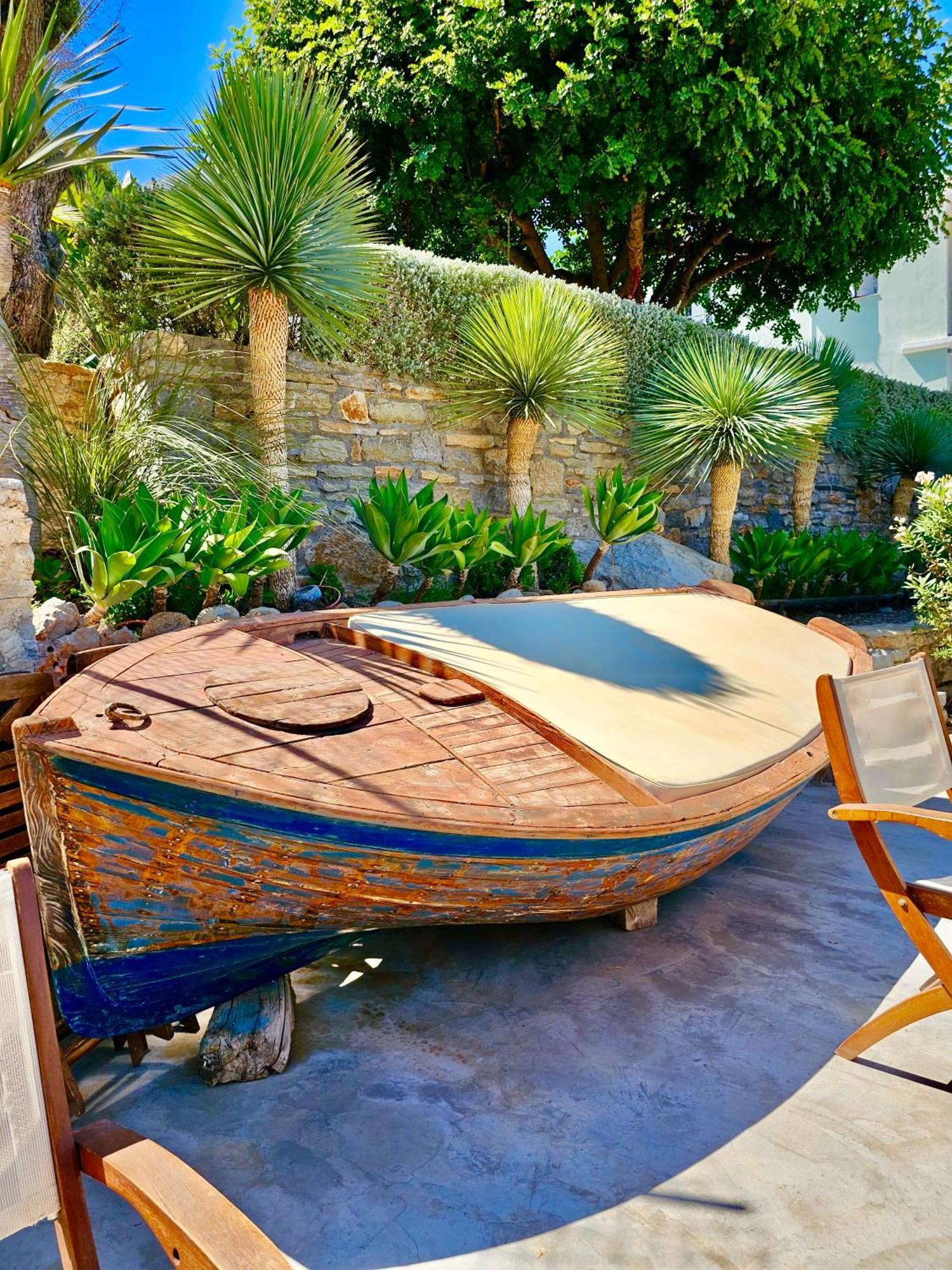 Aparthotel Niriides Hotel Apartments Symi