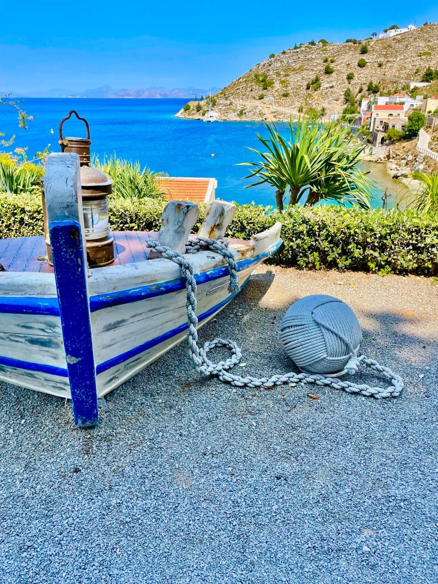 Niriides Hotel Apartments 3* Symi