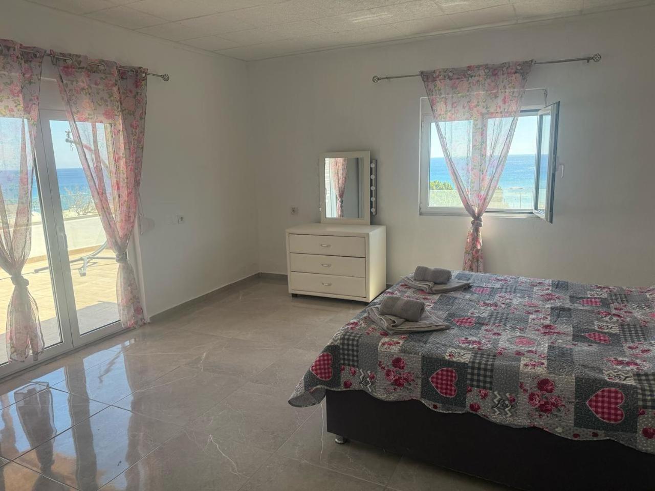 Paradis * Archangelos (Rhodes)