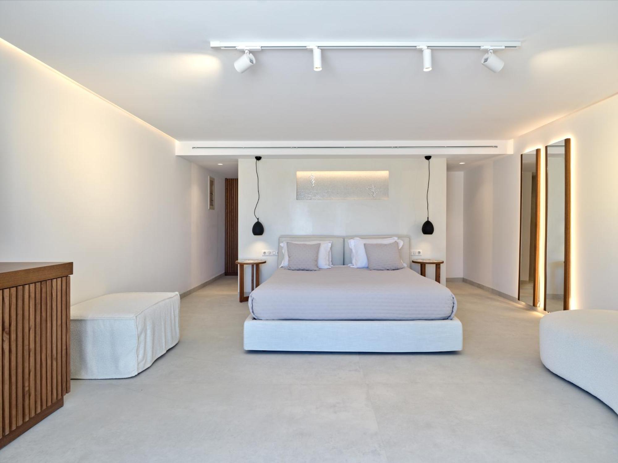 Empire Luxury Villa Santa Maria (Paros)