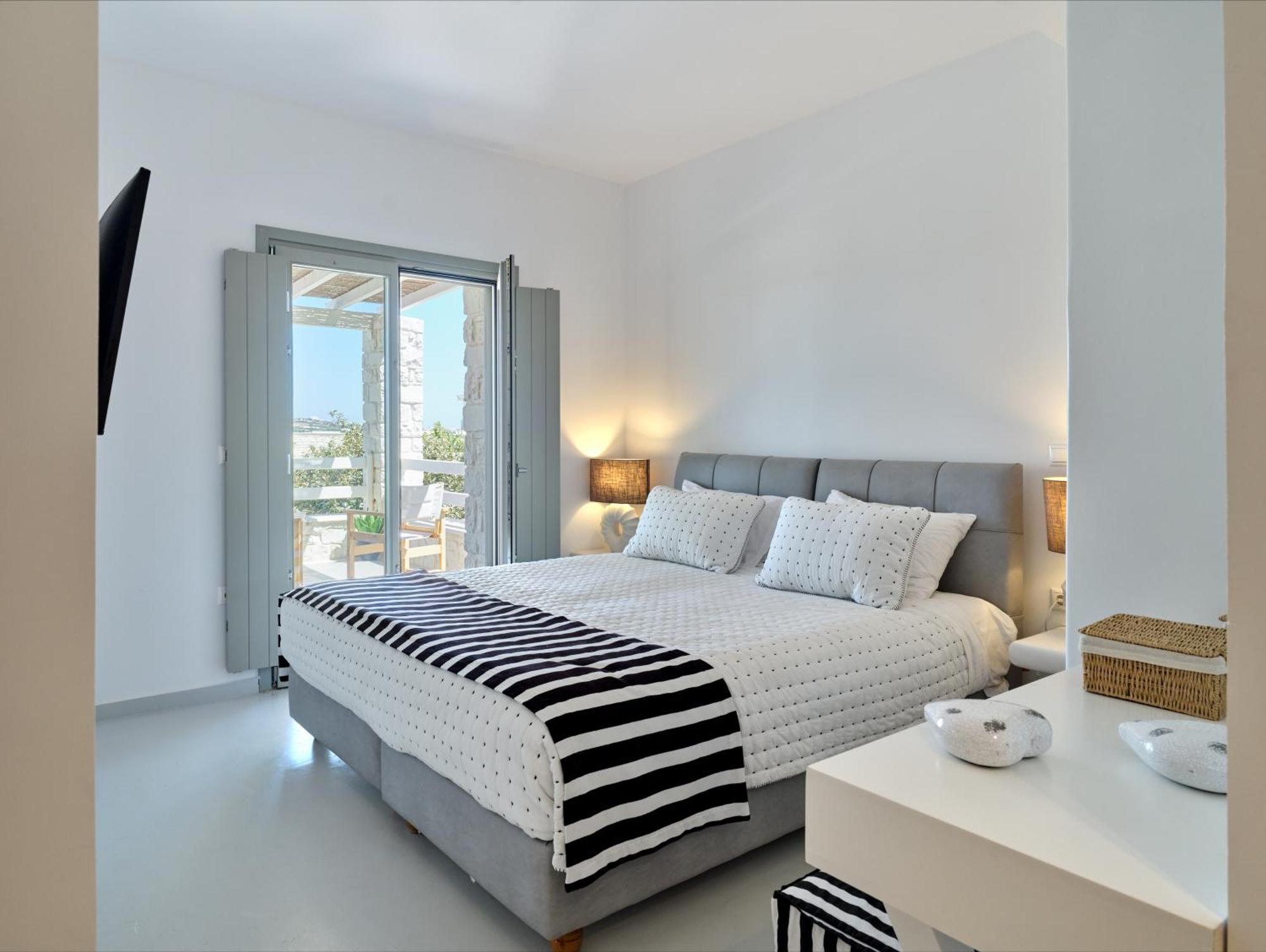 Empire Luxury Villa *