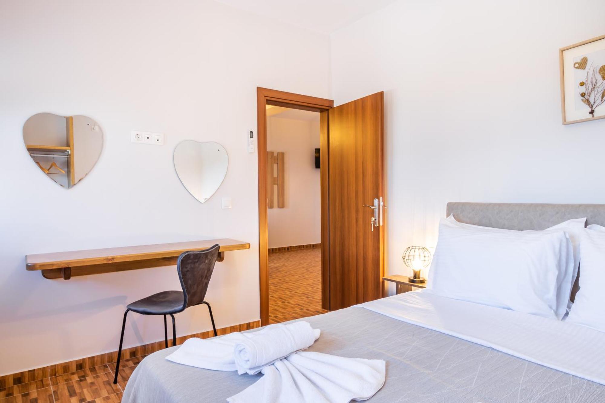 Apartment Enalia *