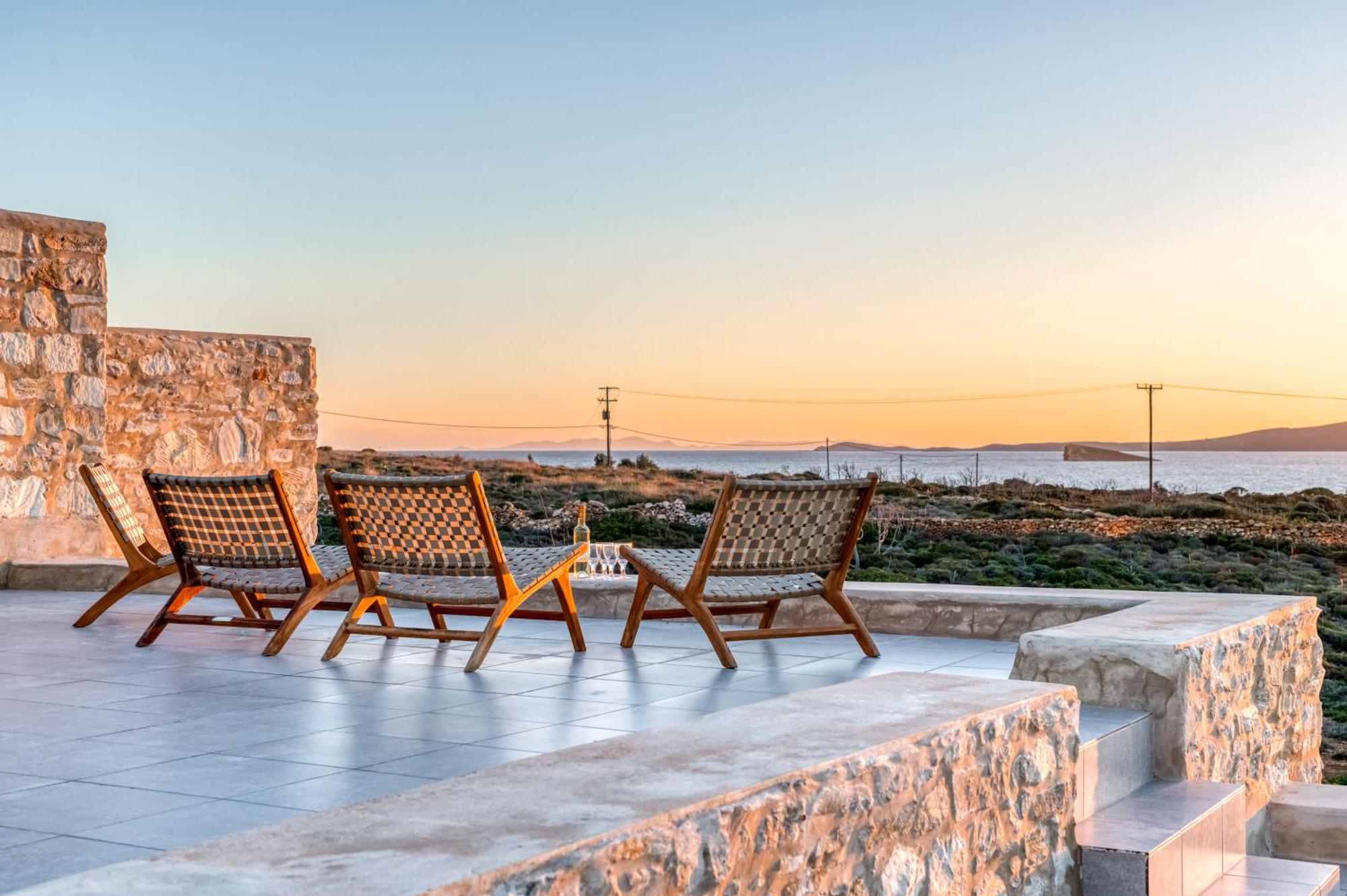 And Stone * Aliki (Paros)