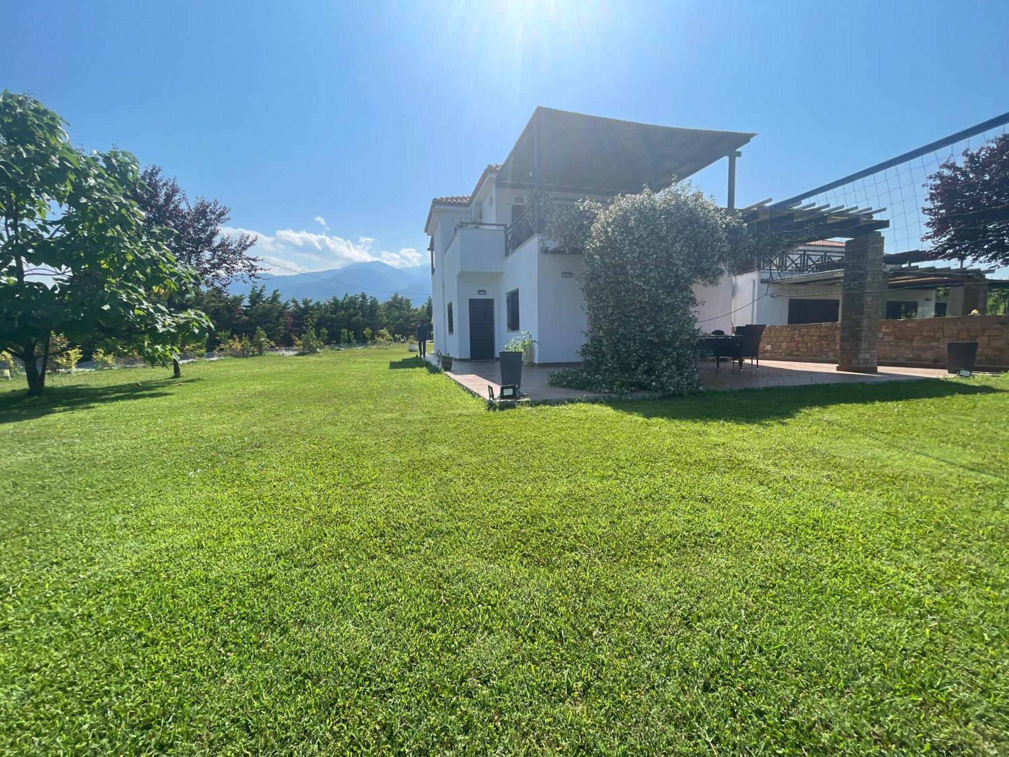 Dalla Apartment *