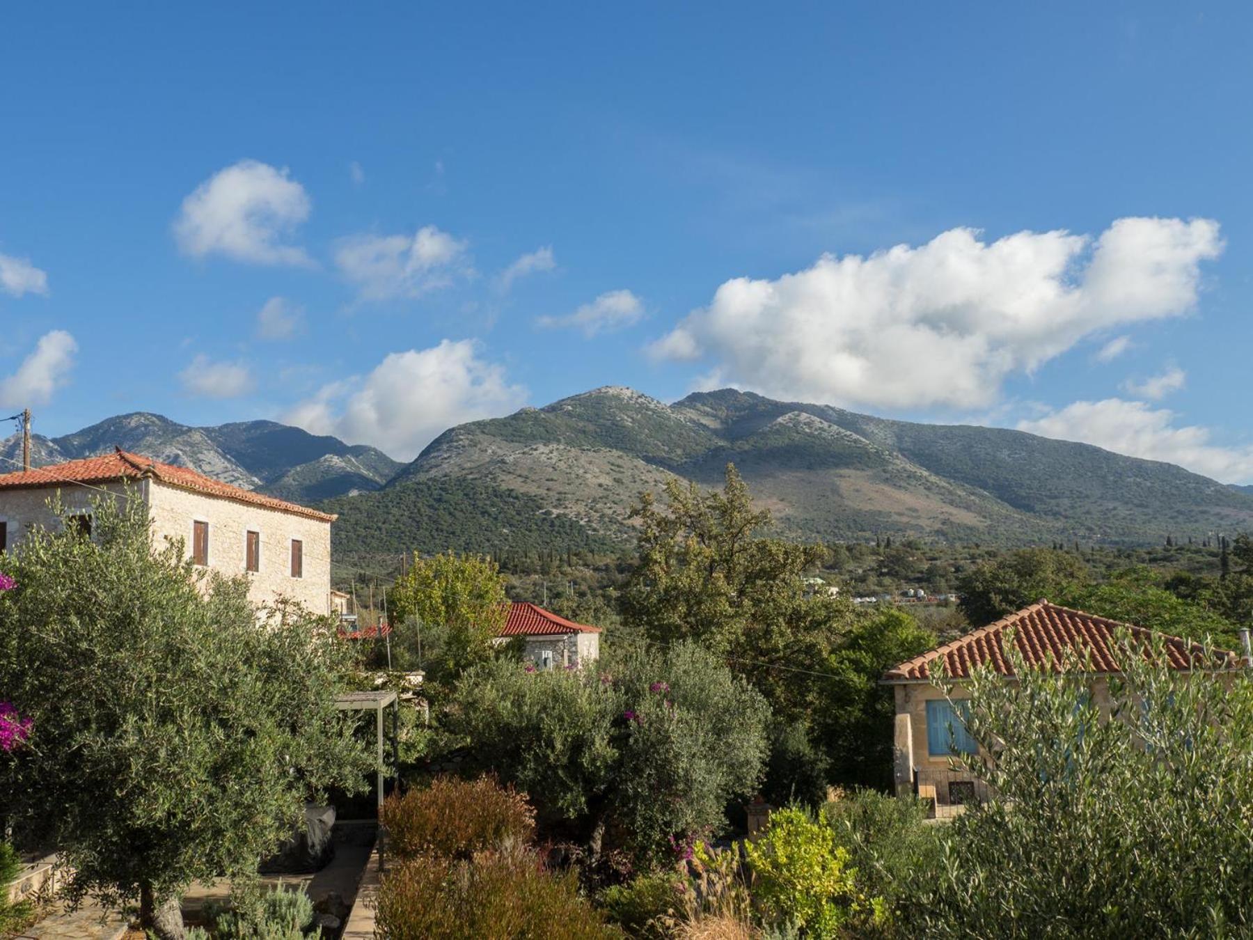 Aparthotel The House Of Life Pirgos (Mani)
