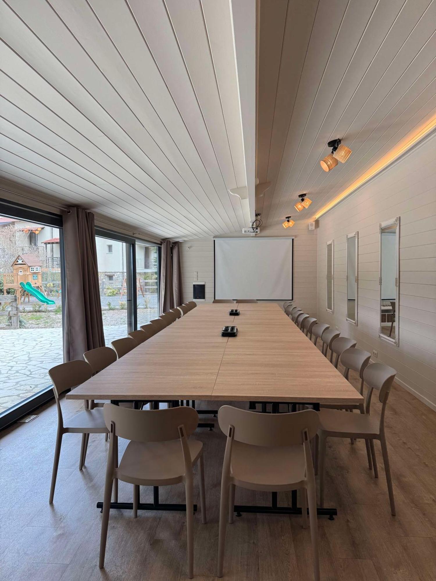 Boutique Skamnos Arachova