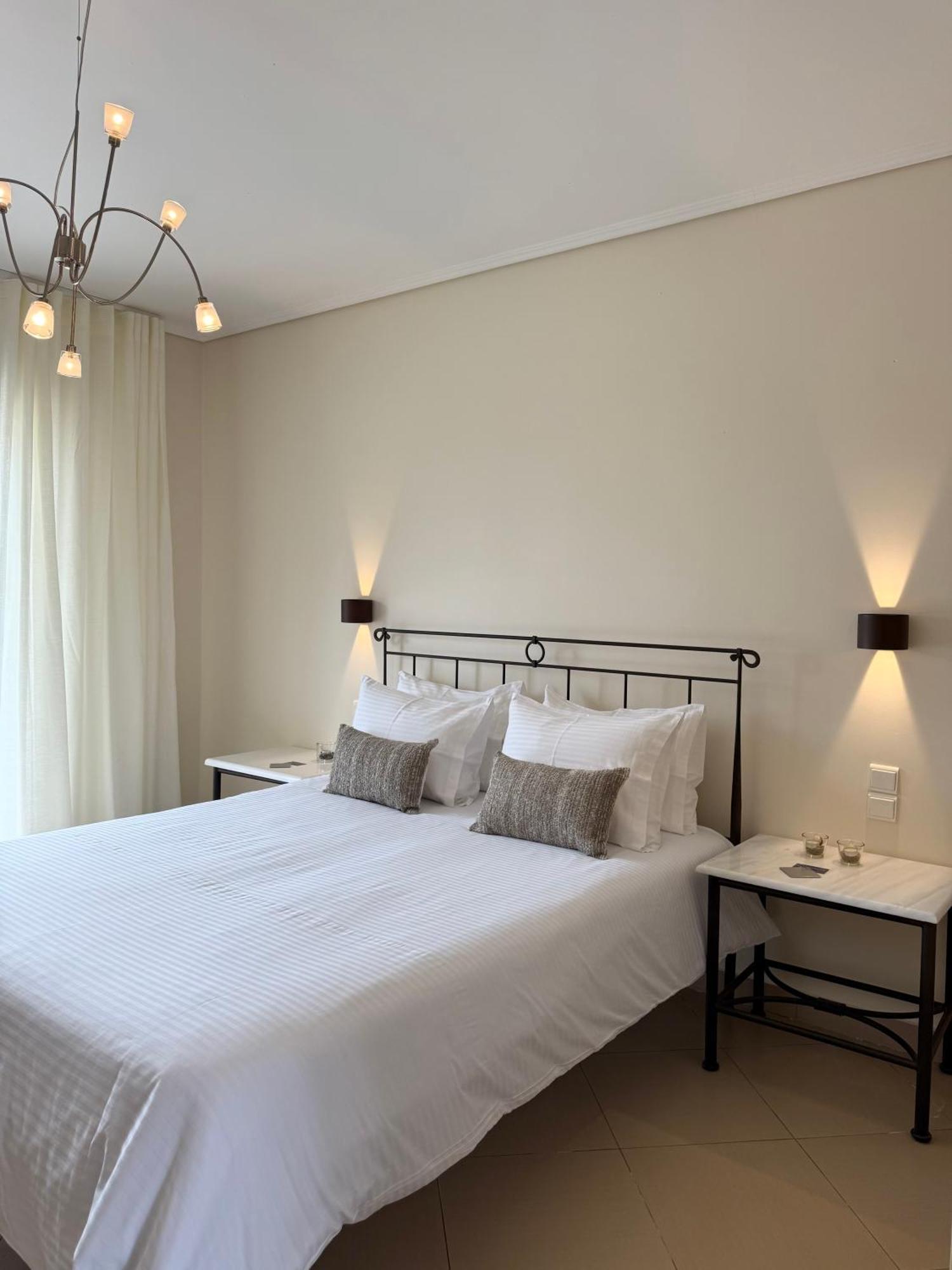 Apolonio Evia Aparthotel