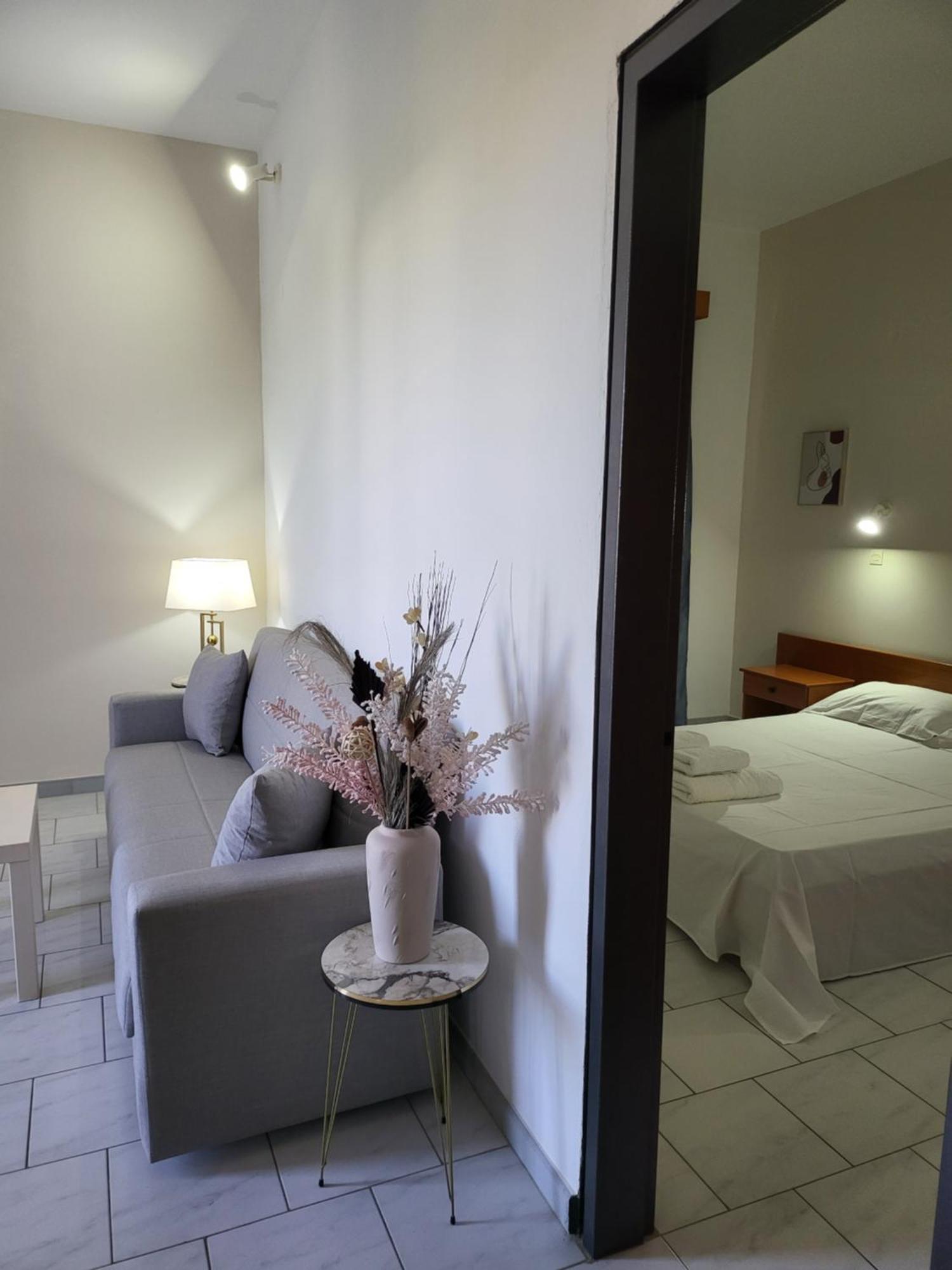Pyrgos Hotel Apartments 2*