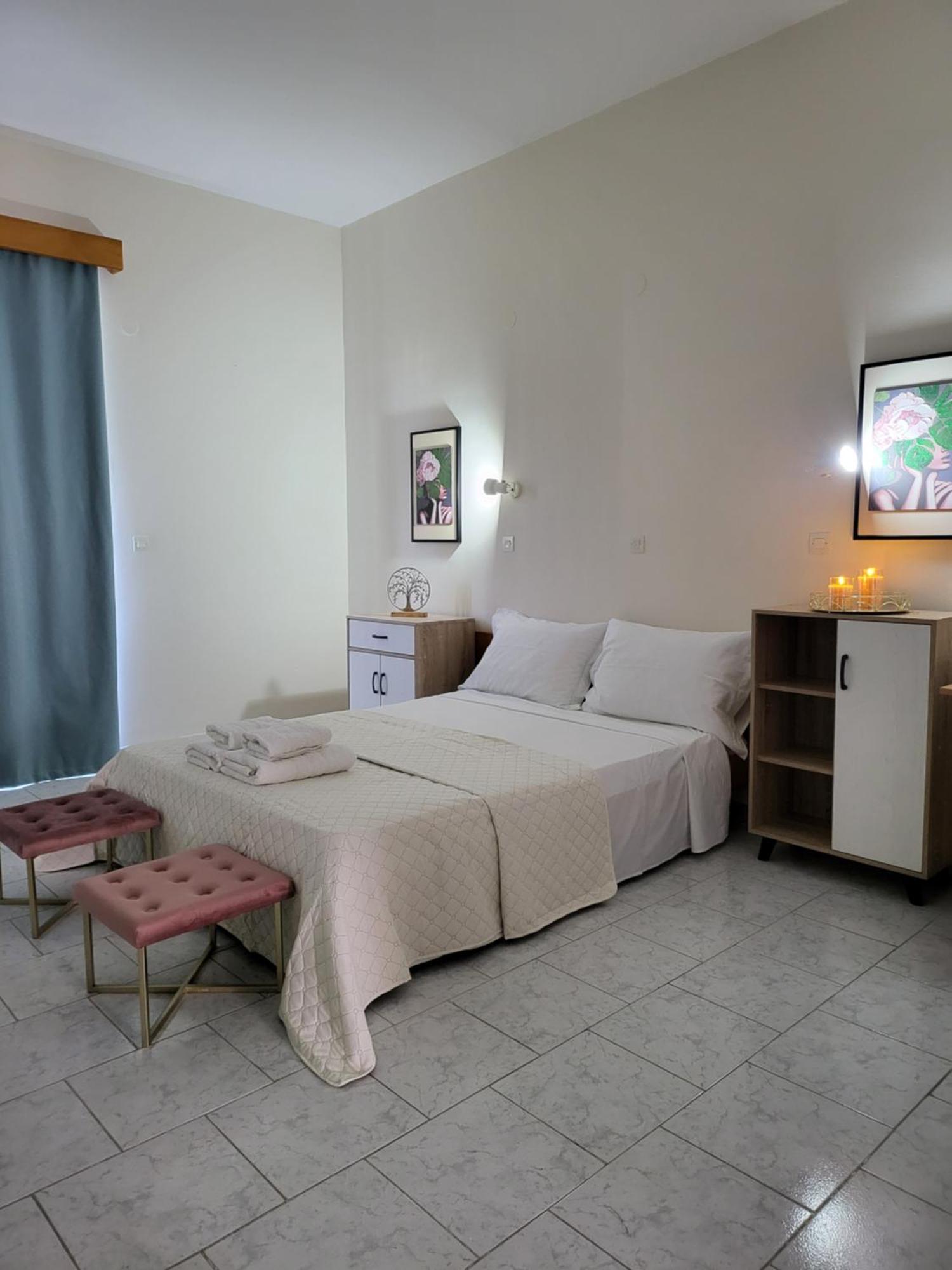 Pyrgos Hotel Apartments