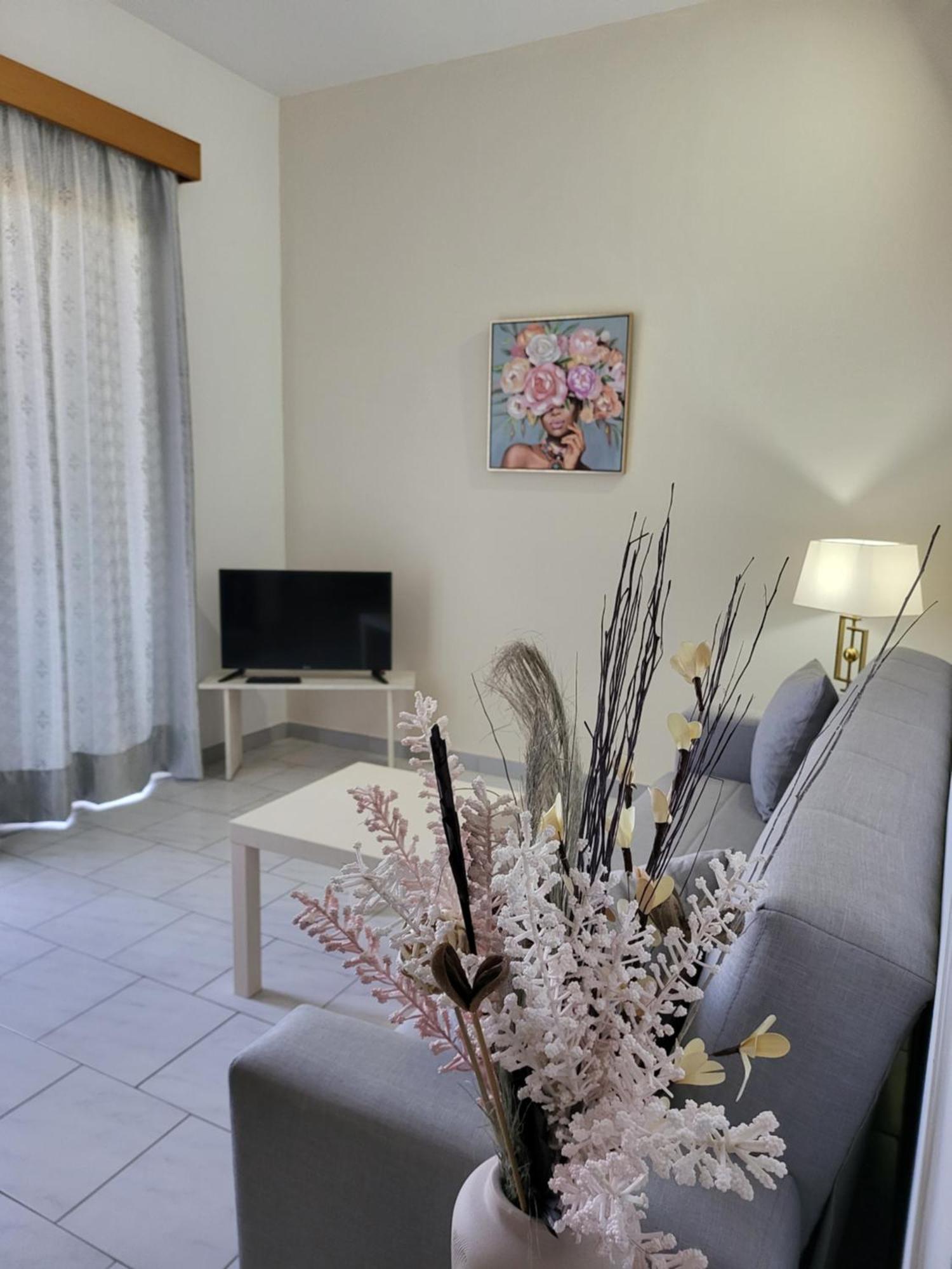 Aparthotel Pyrgos Hotel Apartments 2*