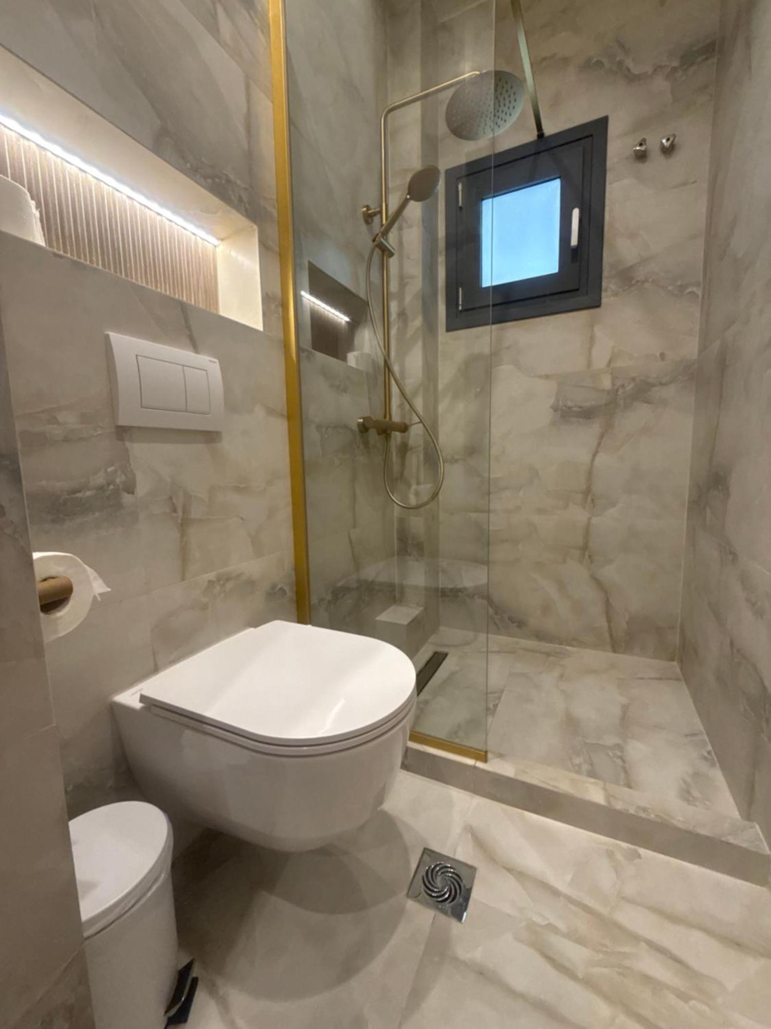 Aqua Mare Luxury Apartment