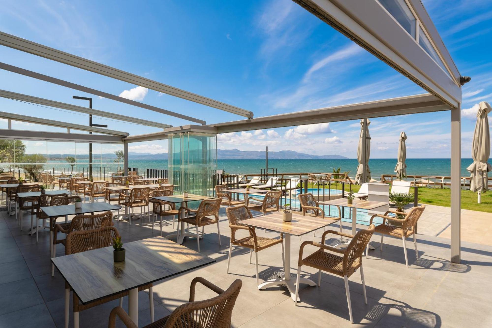 Elia Hotel 4*