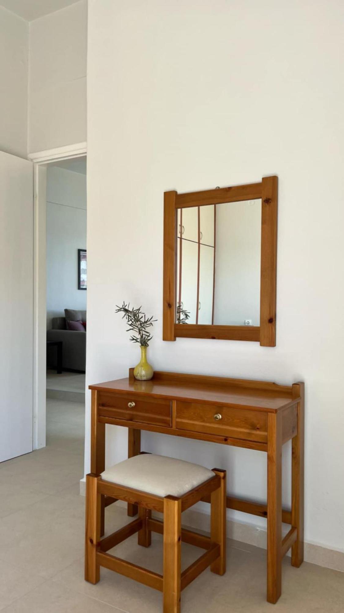 Lily Of Crete 1 - Sea & Front Apartment Kalamaki (Chania)