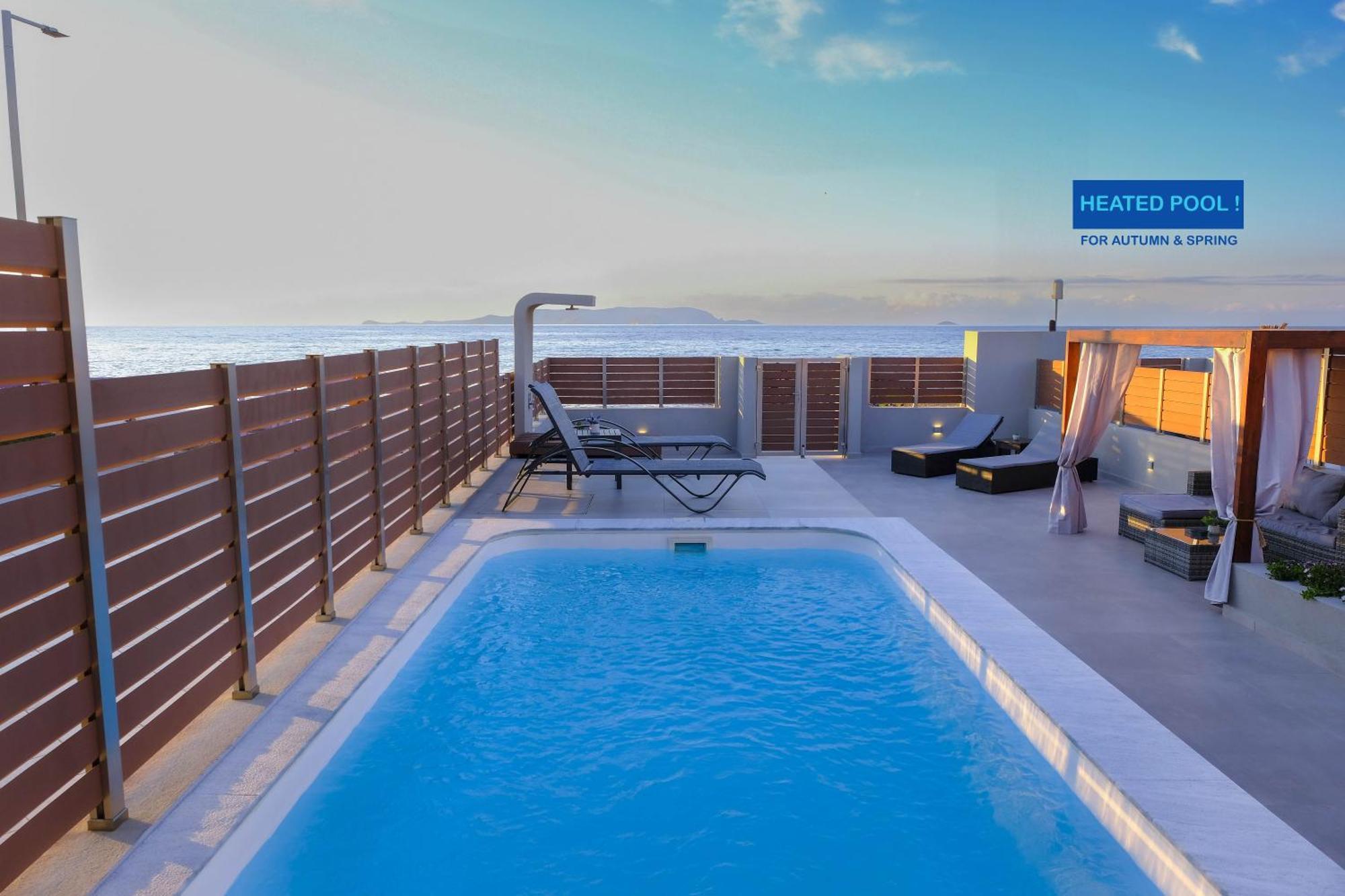 Blue Velvet Coast Luxury *