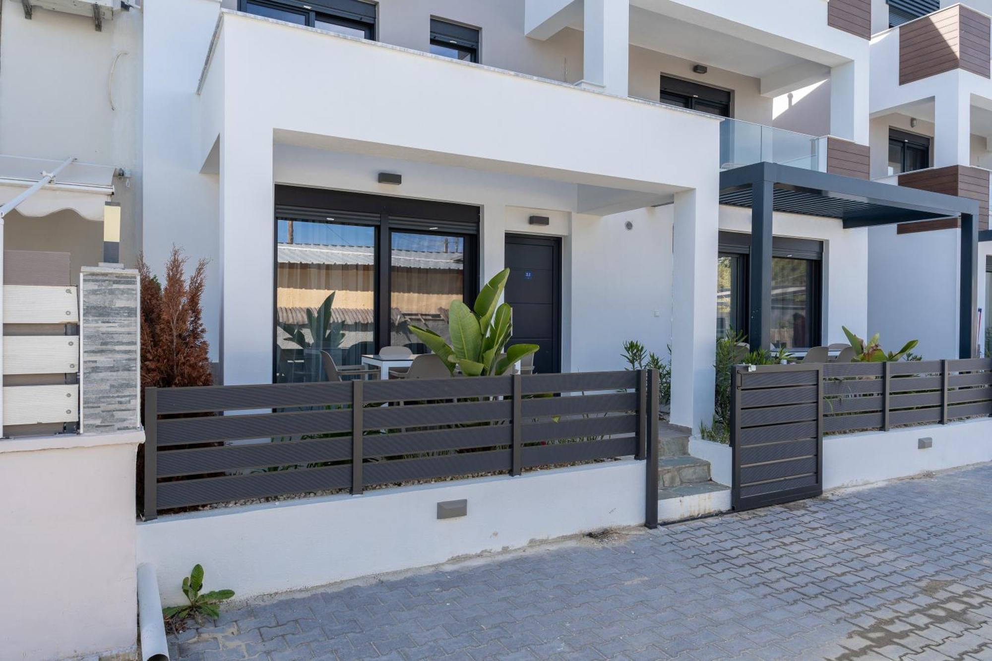 Kleoniki & Irida Residential Complexes Apartment Ofrinion
