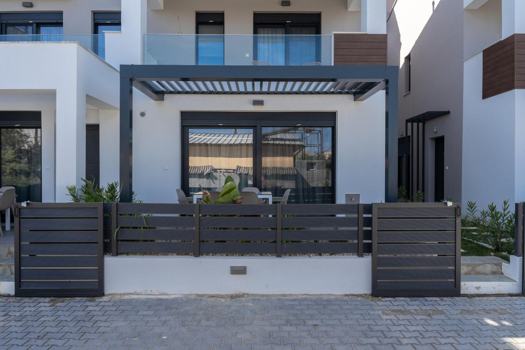 Kleoniki & Irida Residential Complexes *