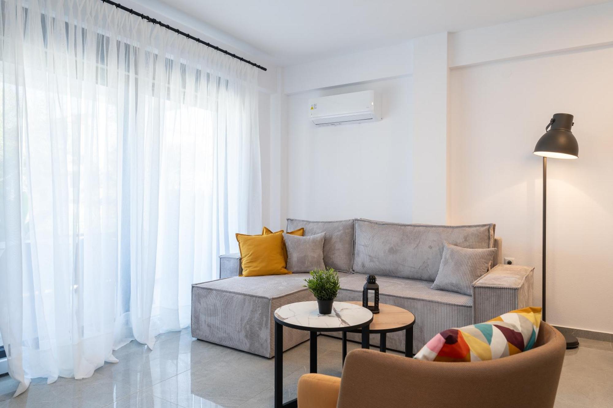 Apartment Kleoniki & Irida Residential Complexes *