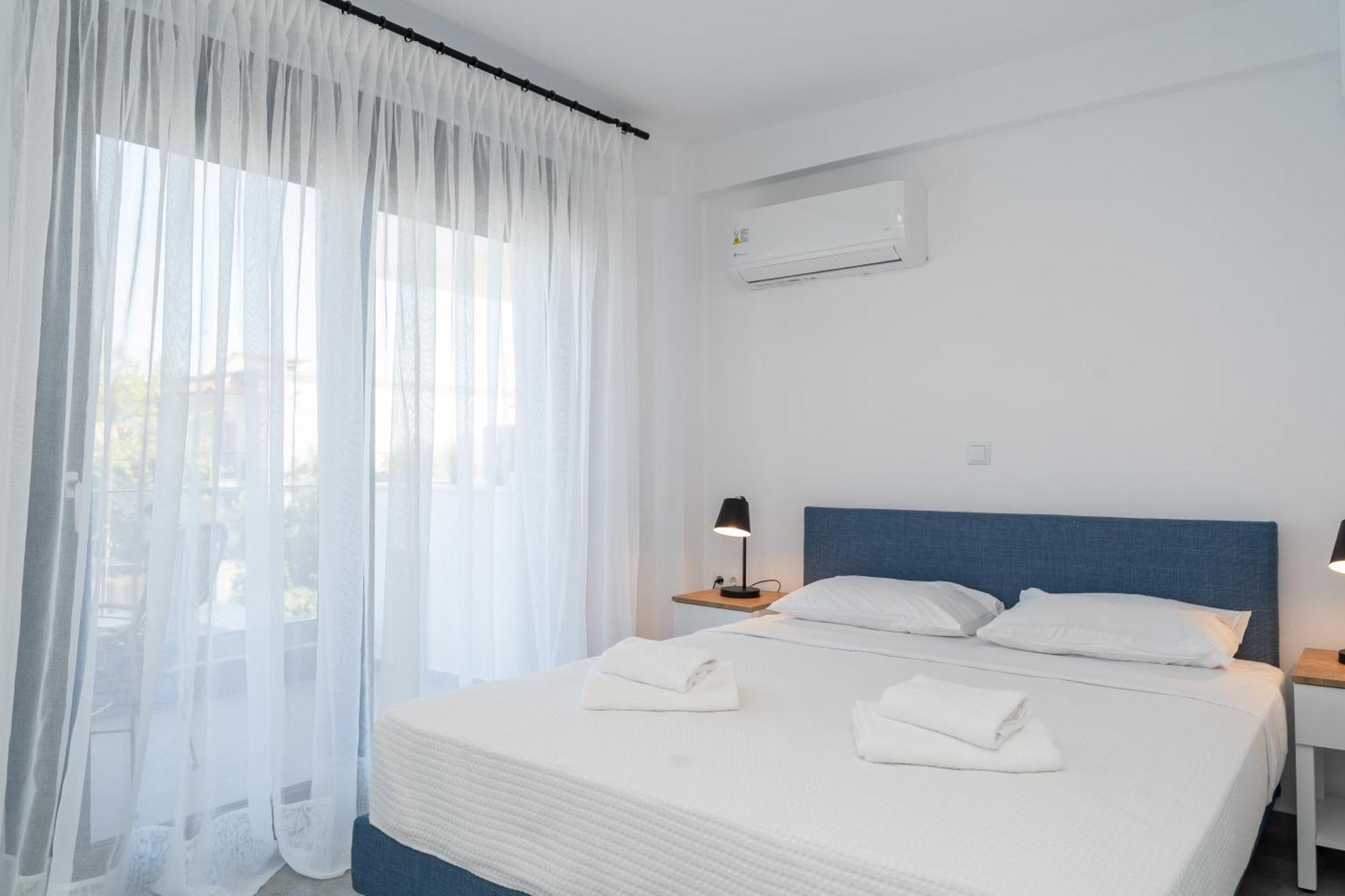 Apartment Kleoniki & Irida Residential Complexes *