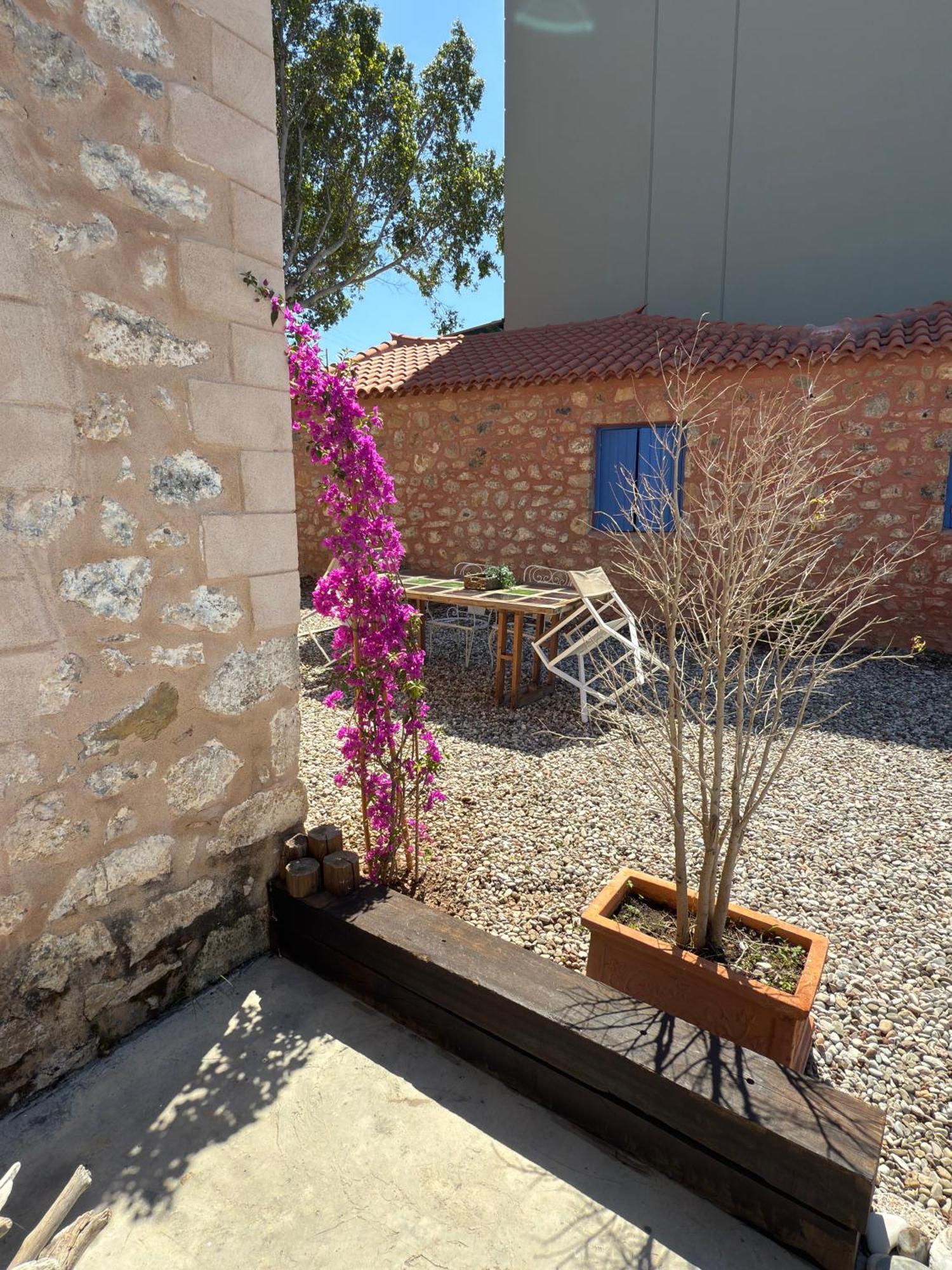 Rocksecret Edge Apartment Kalamata