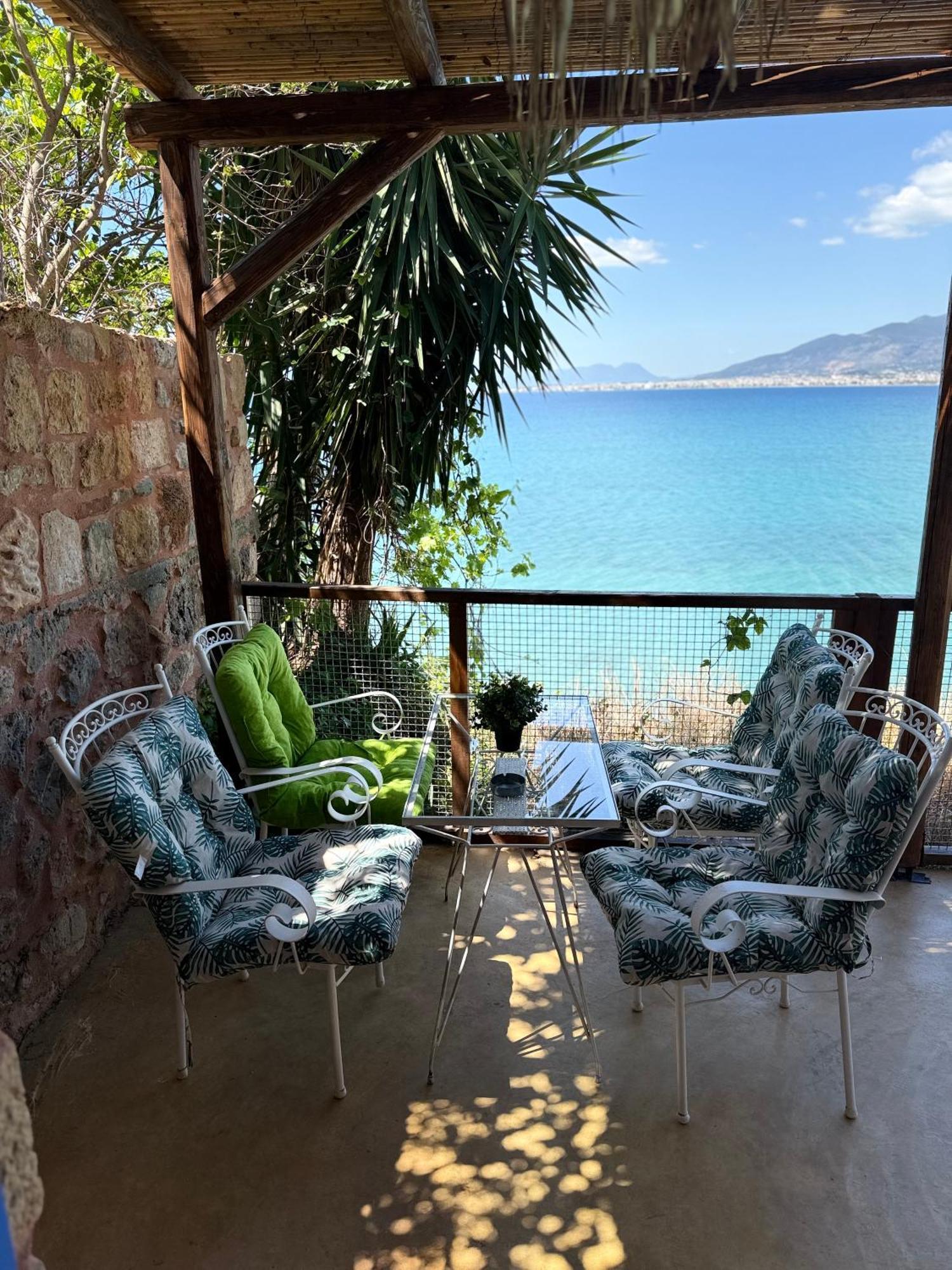 Rocksecret Edge Apartment Kalamata