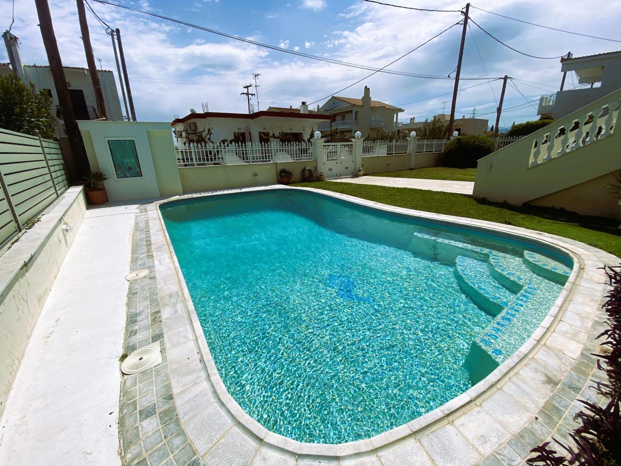 Seaside & Pool *